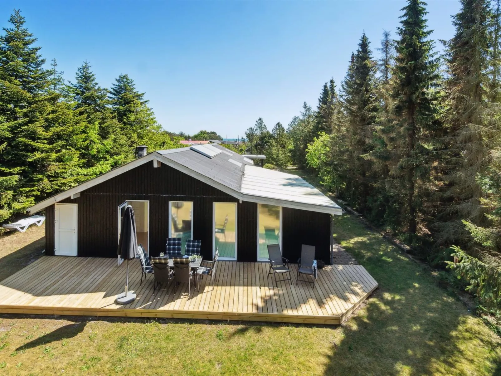 "Aud" - 300m from the sea