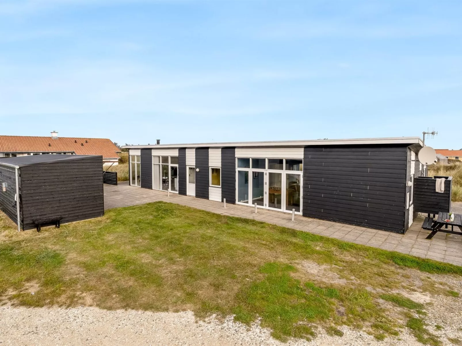 "Pontus" - 400m from the sea