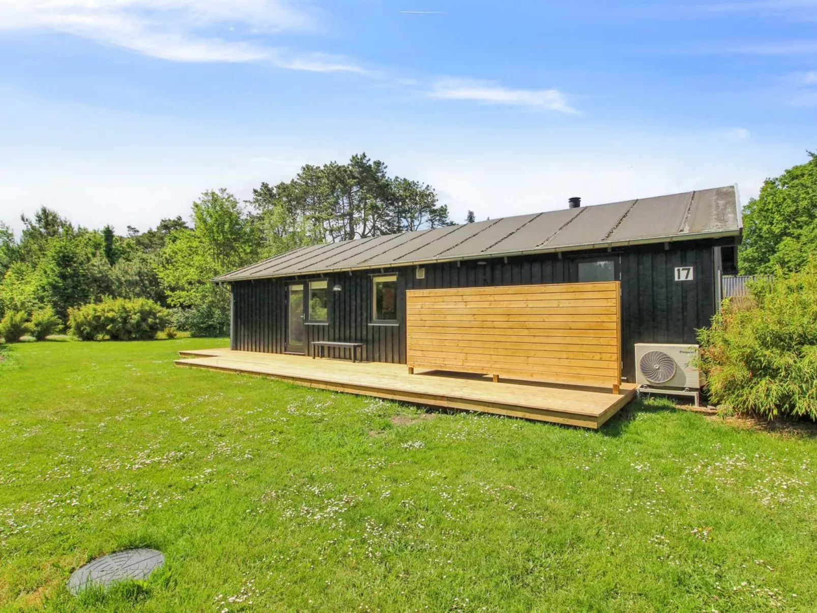 "Nette" - 300m from the sea