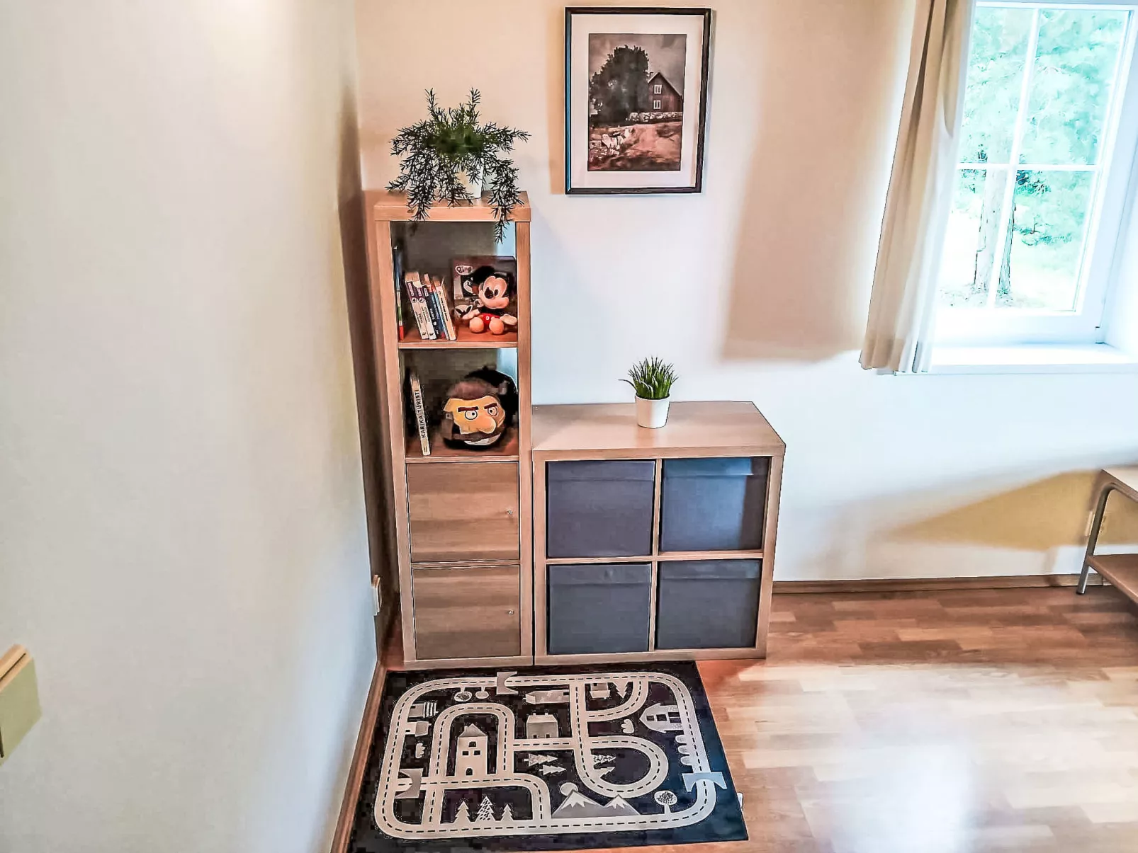 Holiday Hill 38-Inside