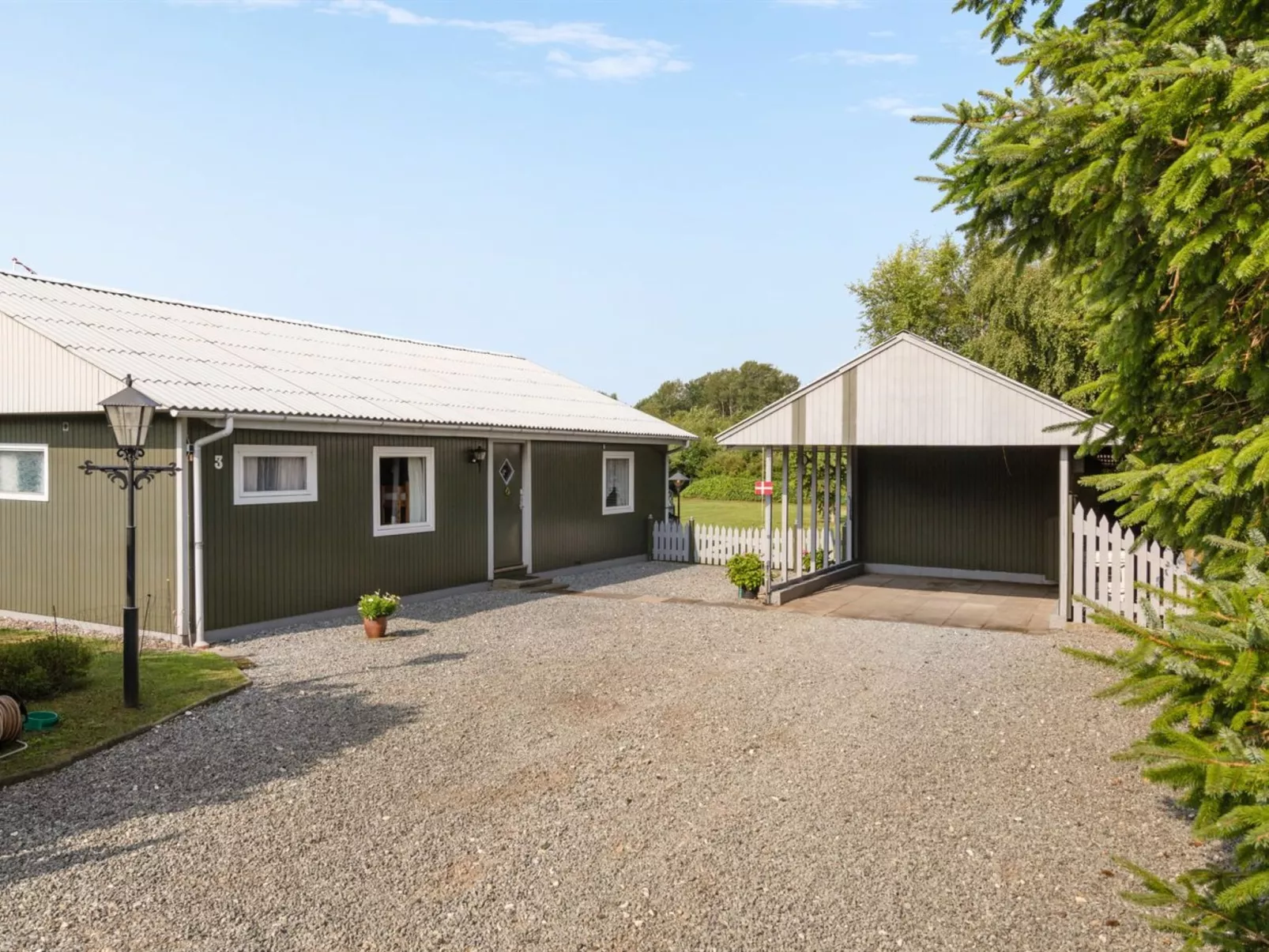 "Thorgarth" - 1.2km from the sea