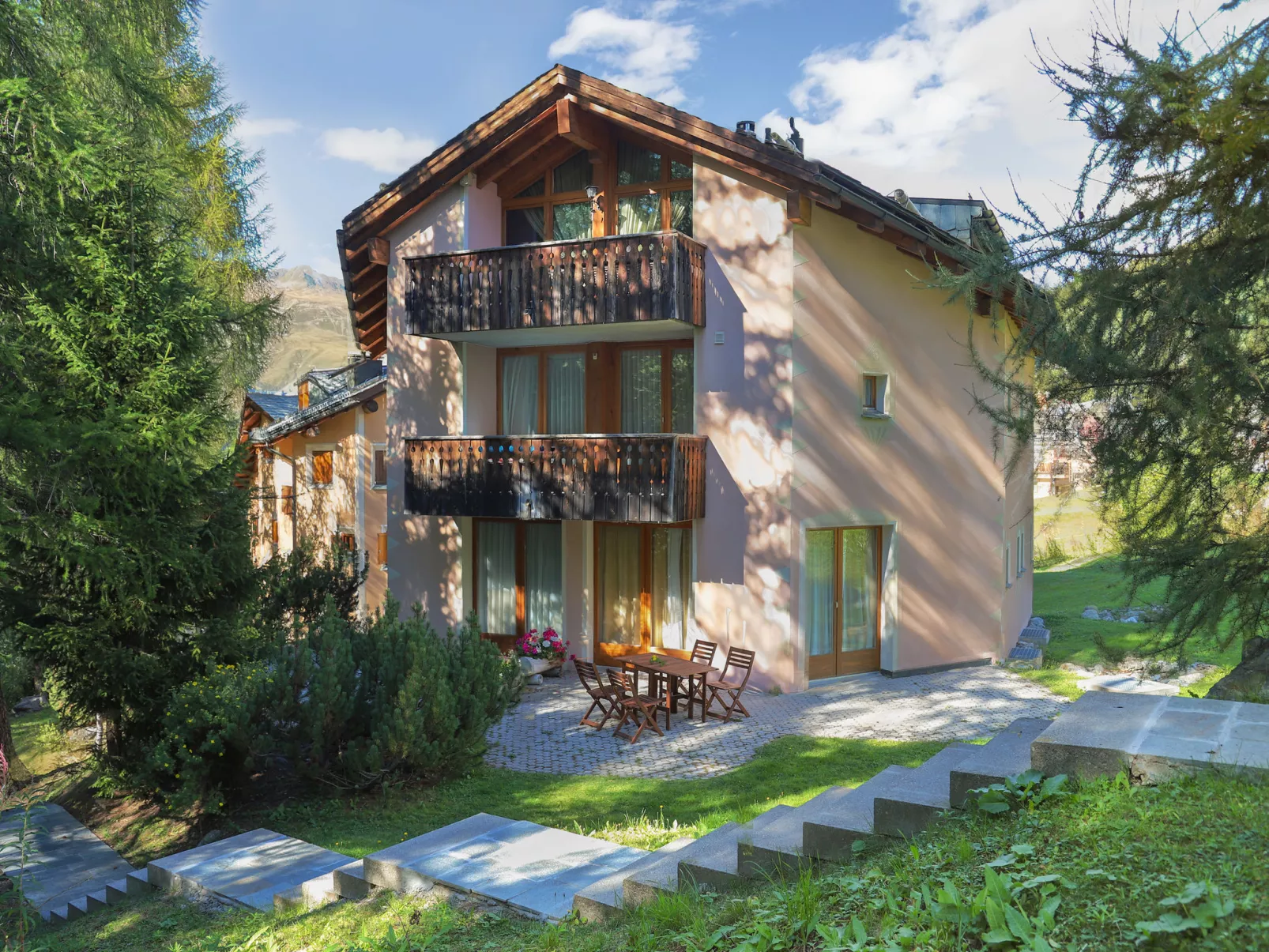 Chesa Cresta-Draußen