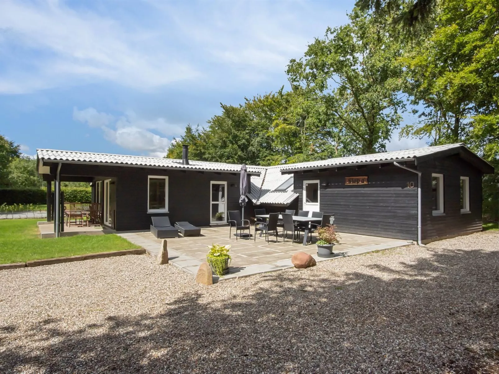 "Hedwig" - 30km from the sea