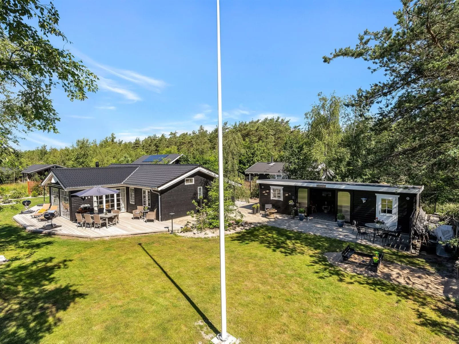 "Fido" - 300m from the sea