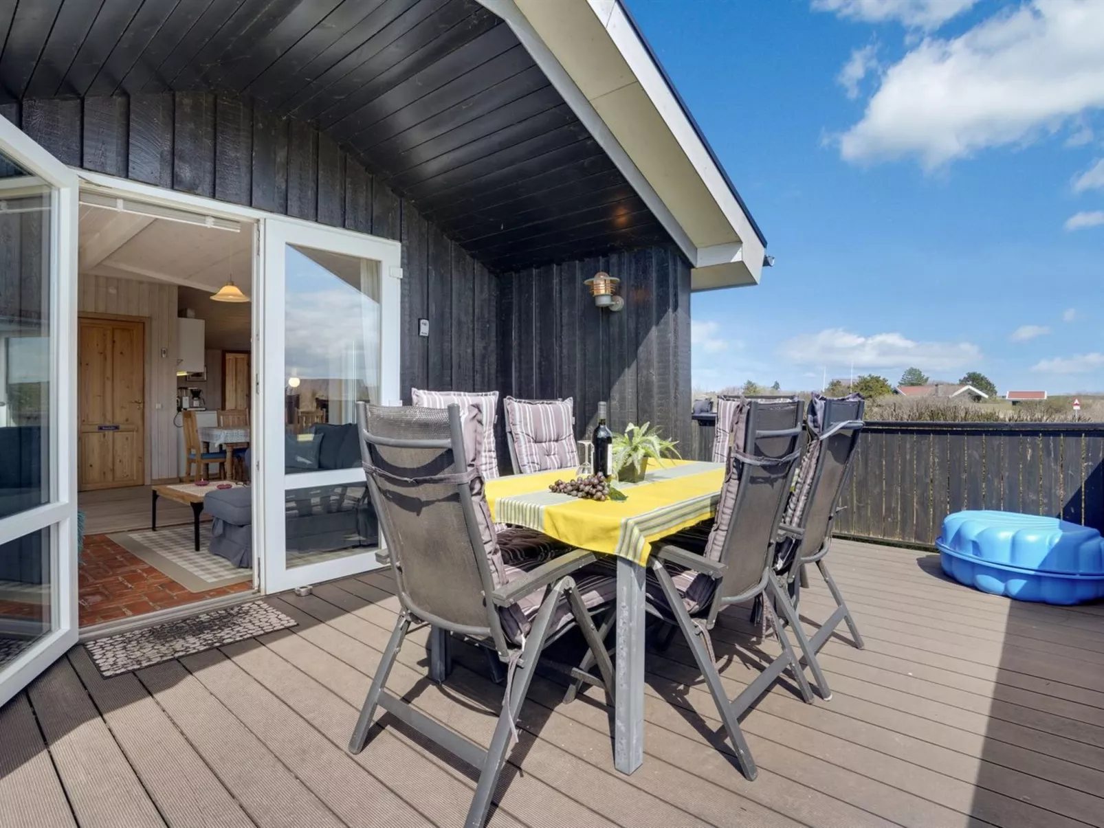 "Elmine" - 700m from the sea