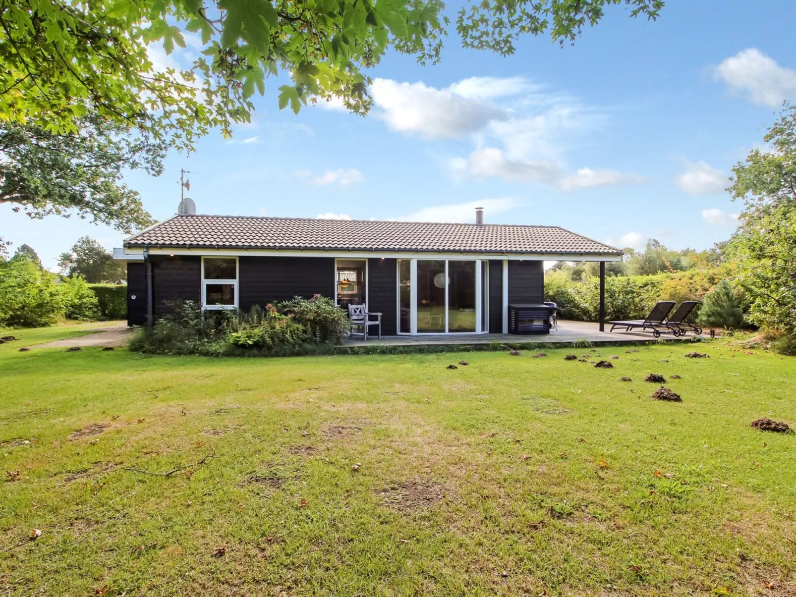 "Swale" - 500m from the sea