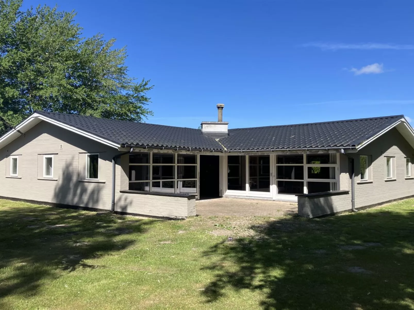 "Kia" - 80m from the sea