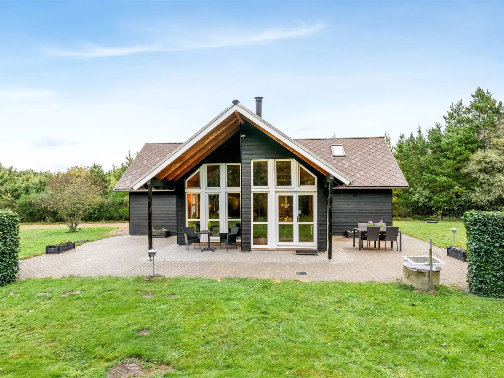 "Yvonna" - 350m to the fjord