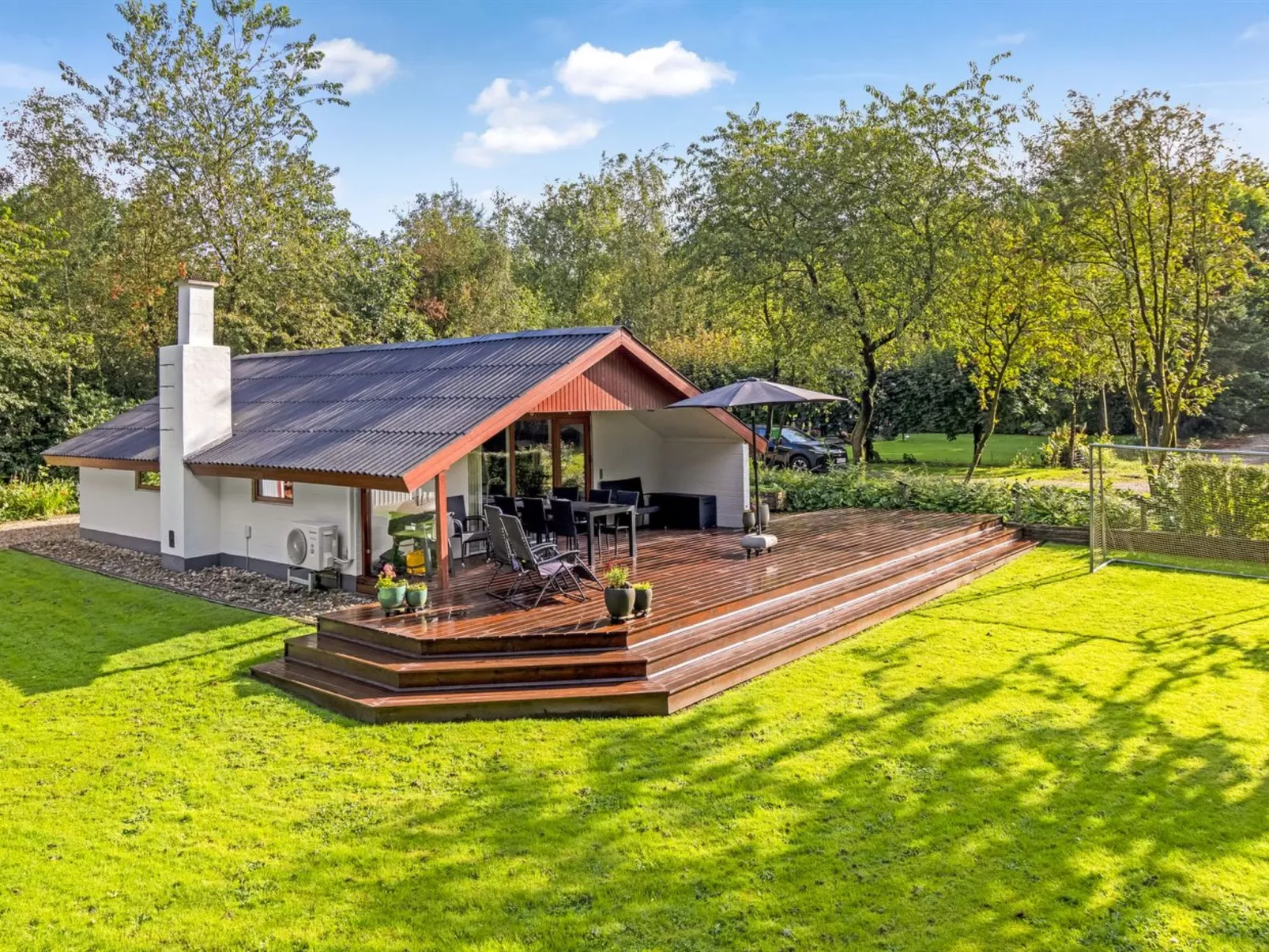 "Carlene" - 25km from the sea