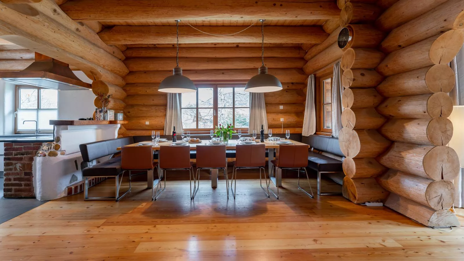 Janna-Dining room