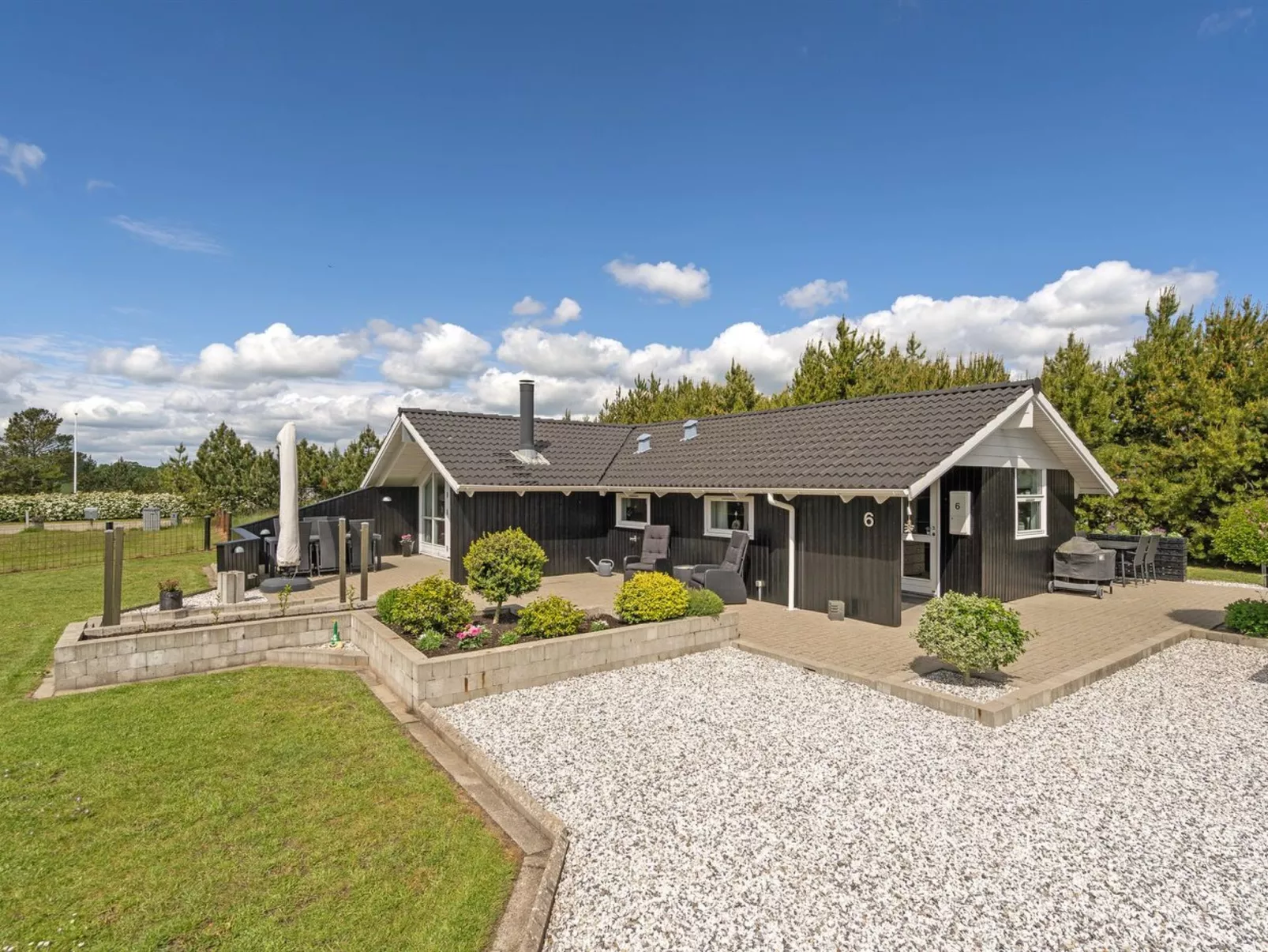 "Thore" - 400m from the sea