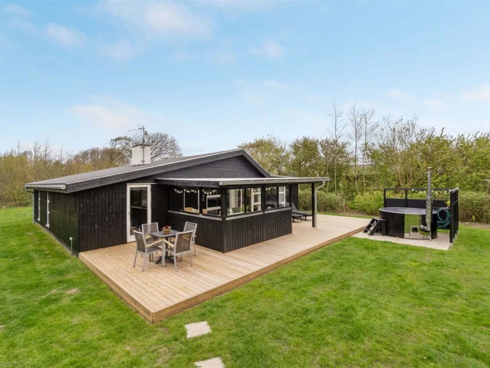 "Gustaf" - 400m to the fjord