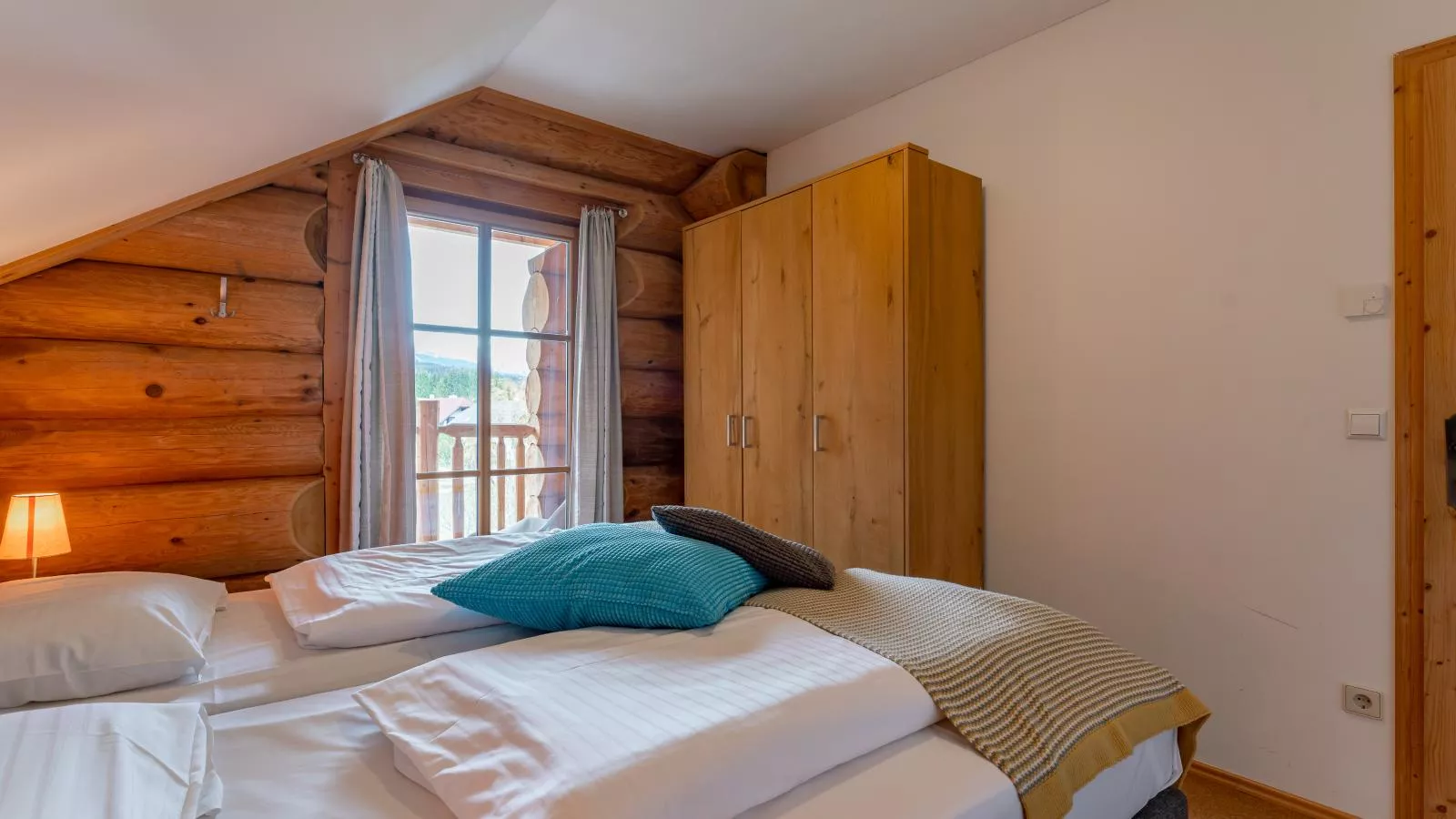 Janna-Bedroom