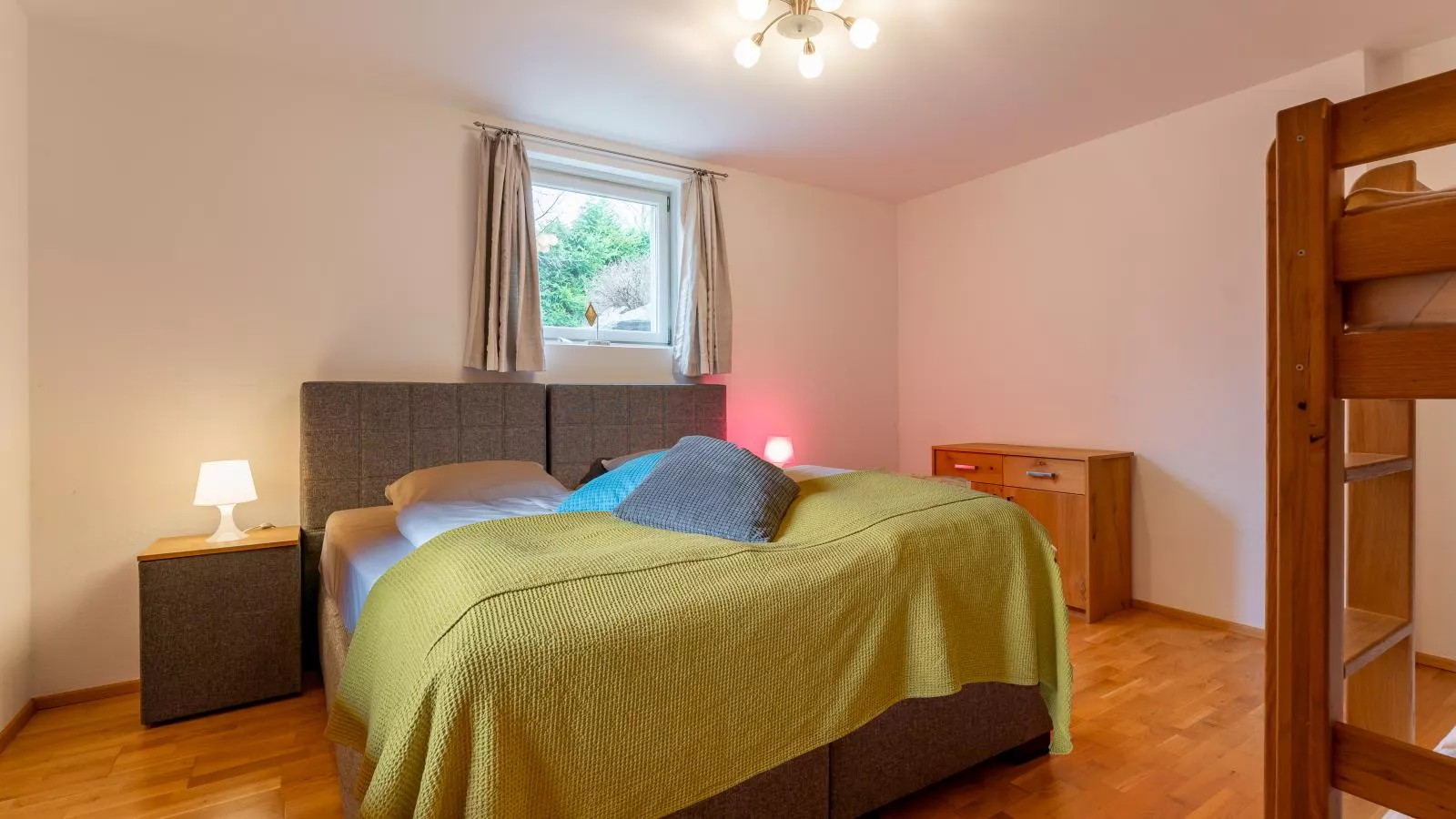 Janna-Bedroom