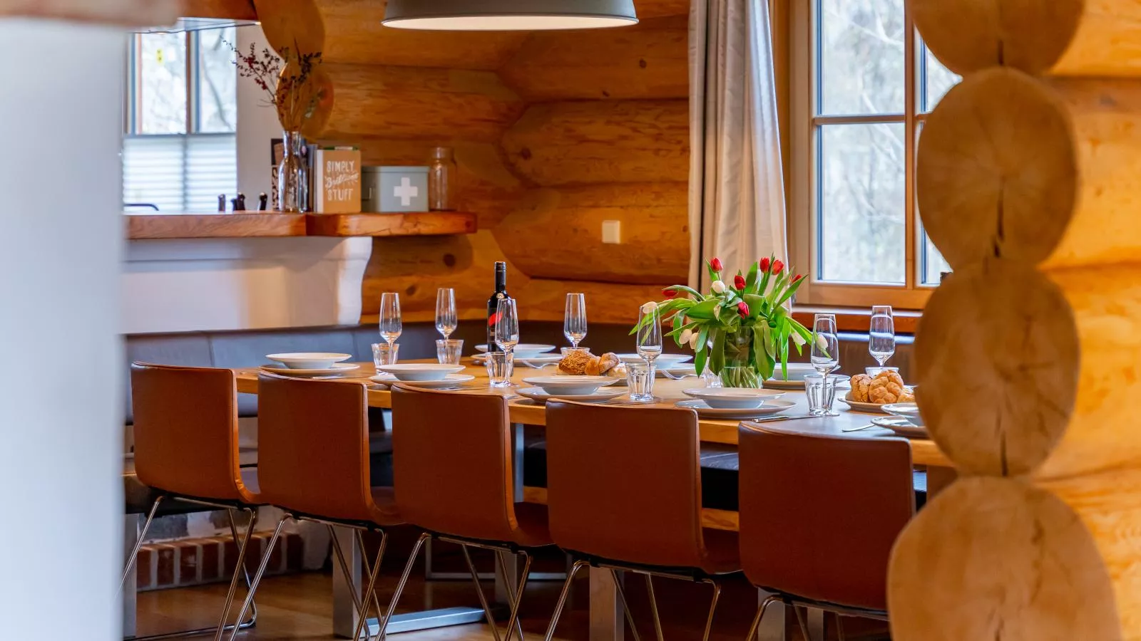 Janna-Dining room