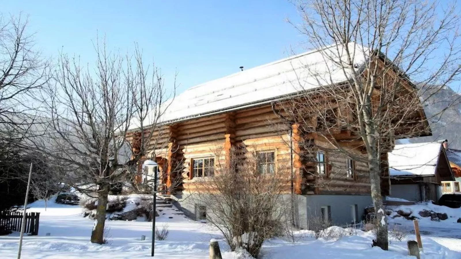 Janna-Exterior winter