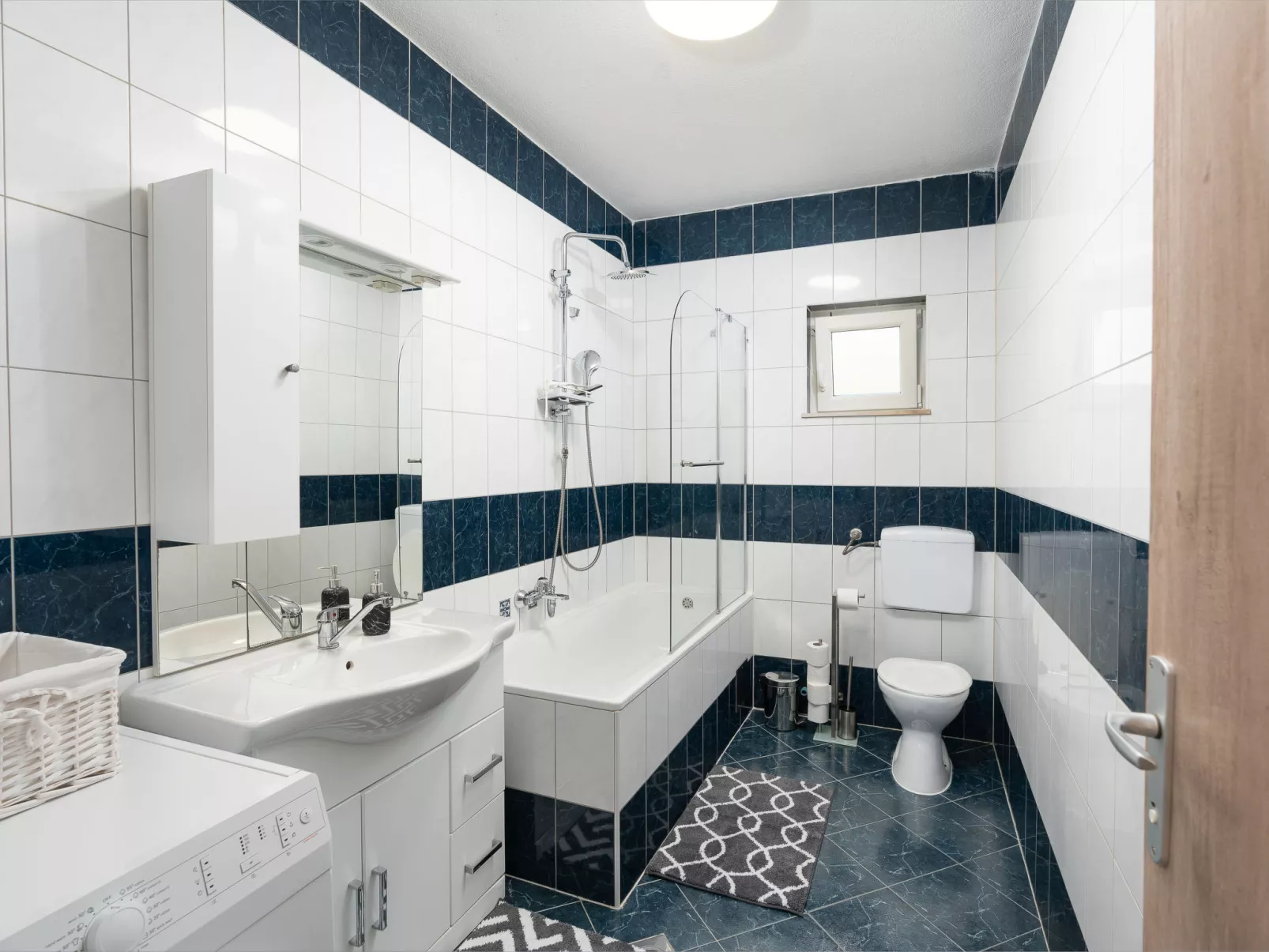 Angels Retreat-Inside