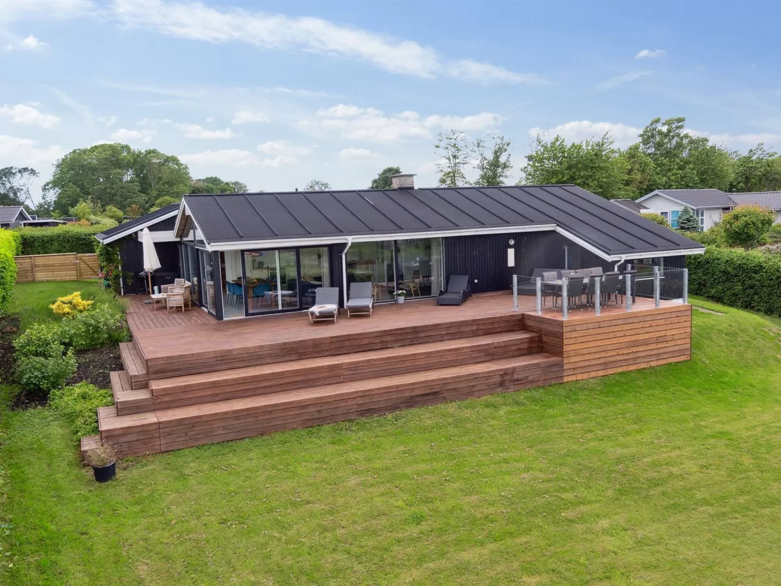 "Nora" - 100m from the sea