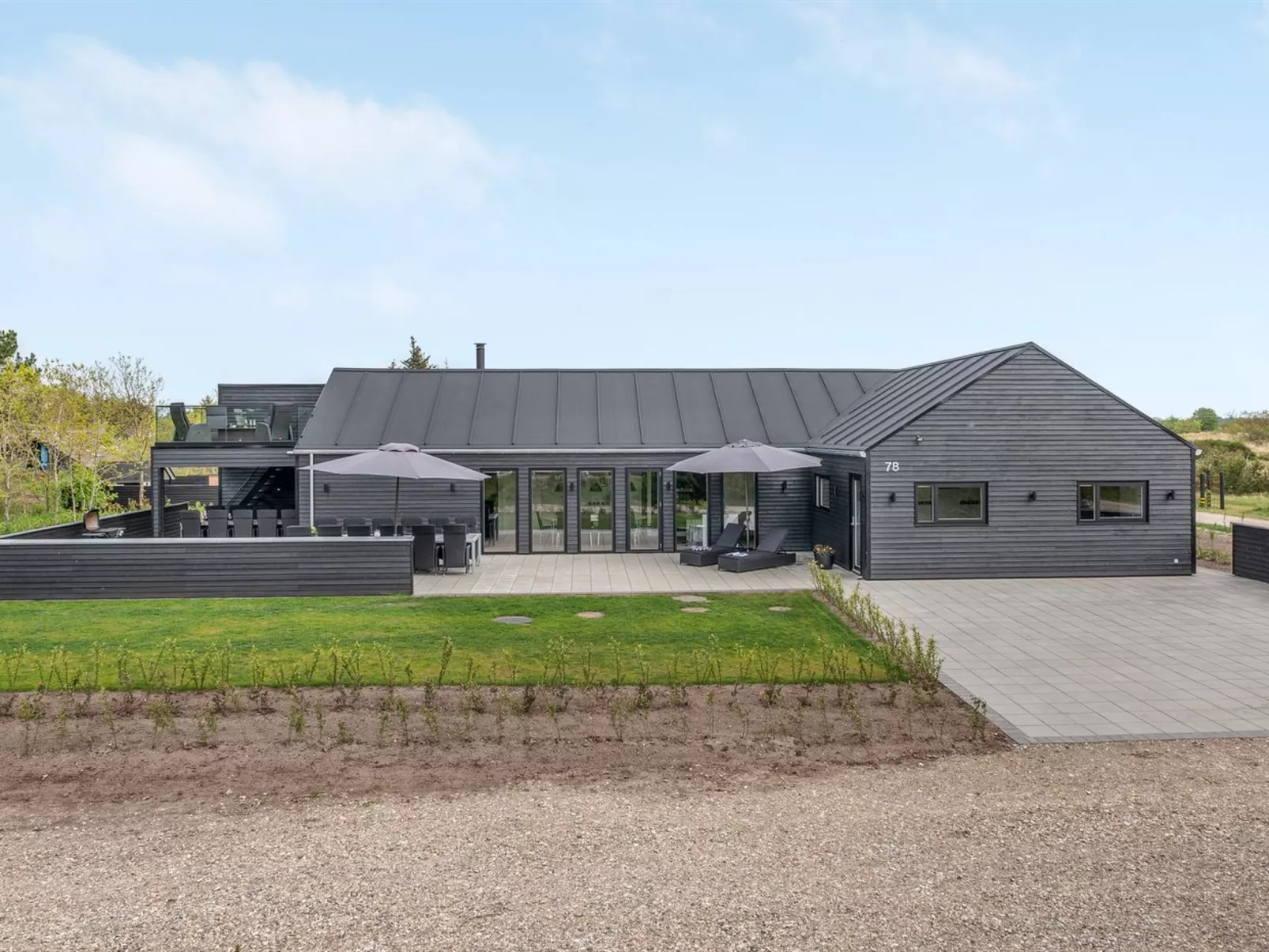 "Jonne" - 200m to the fjord