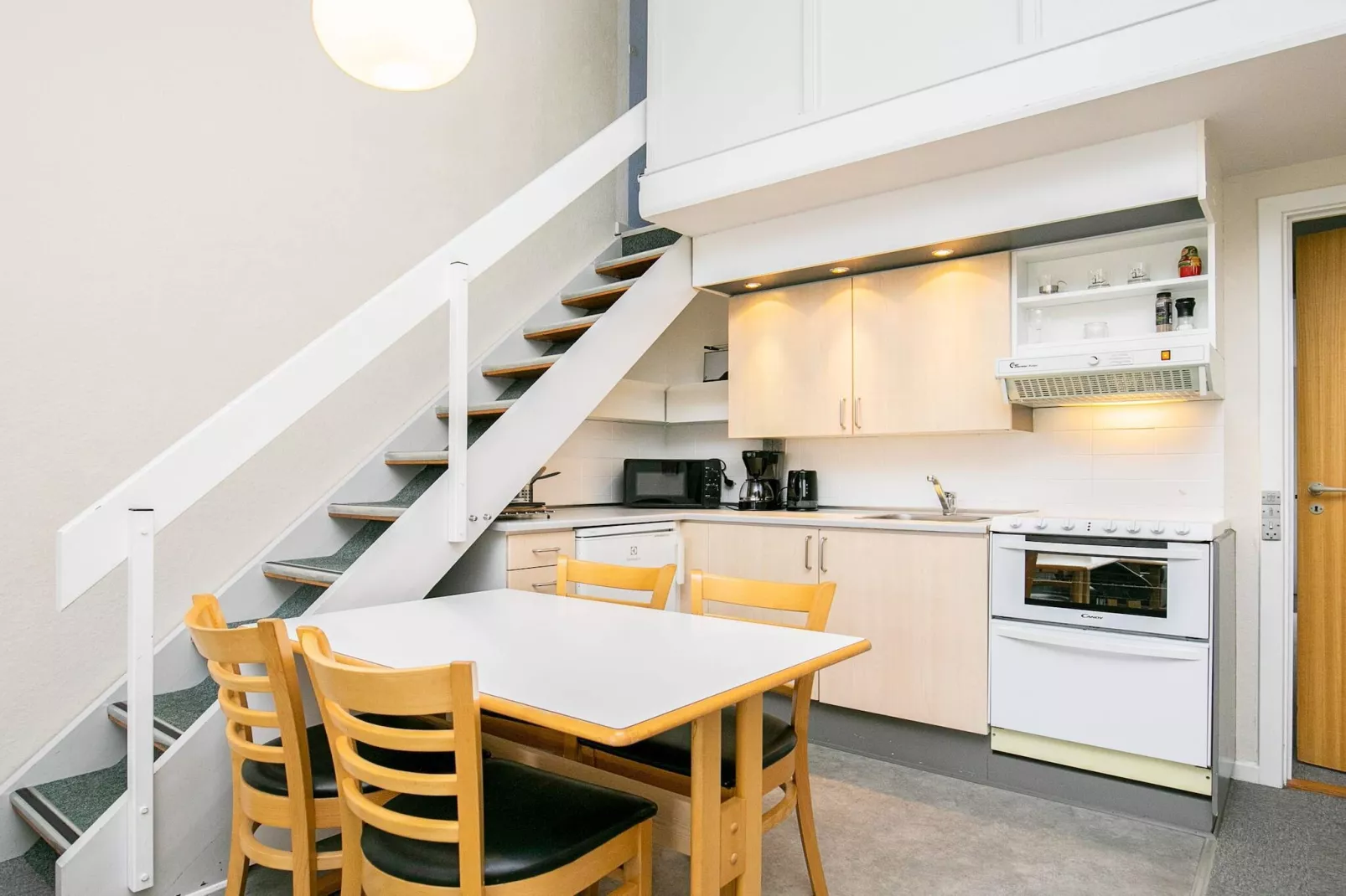 2½ room, 1 st floor-Indoor