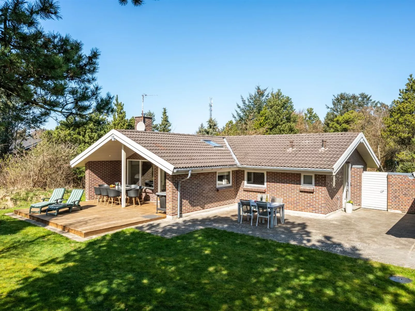 "Famke" - 1km from the sea