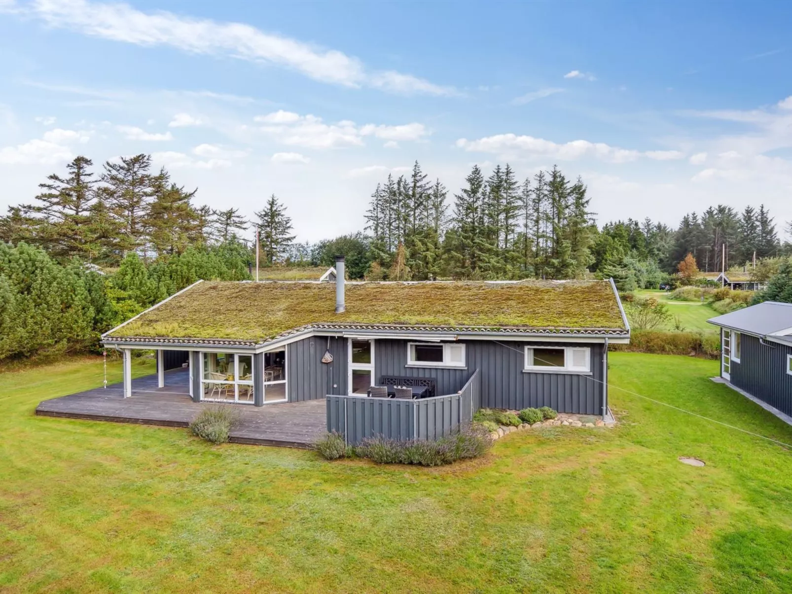 "Sigbritt" - 2.6km from the sea