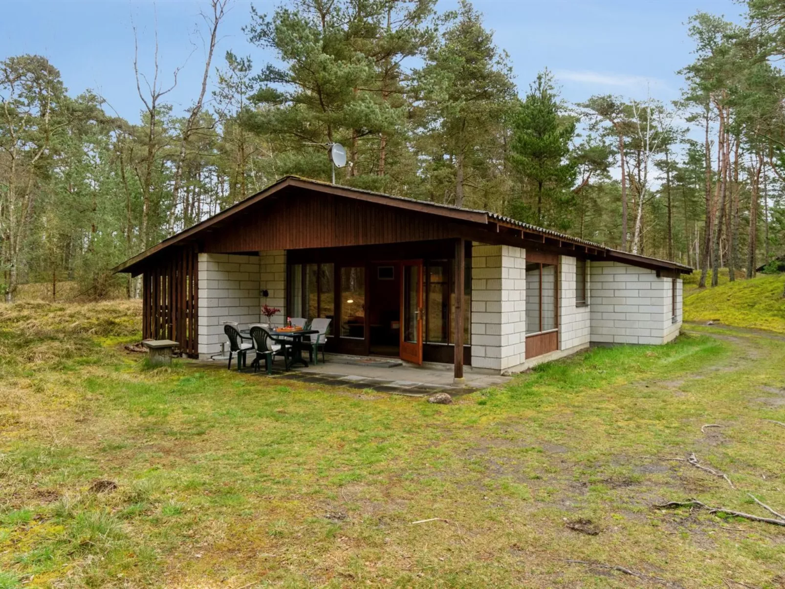 "Awa" - 800m from the sea