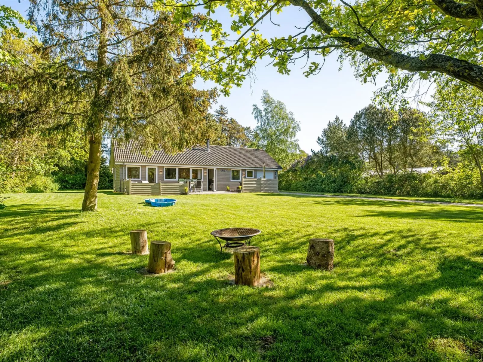 "Rohan" - 700m from the sea