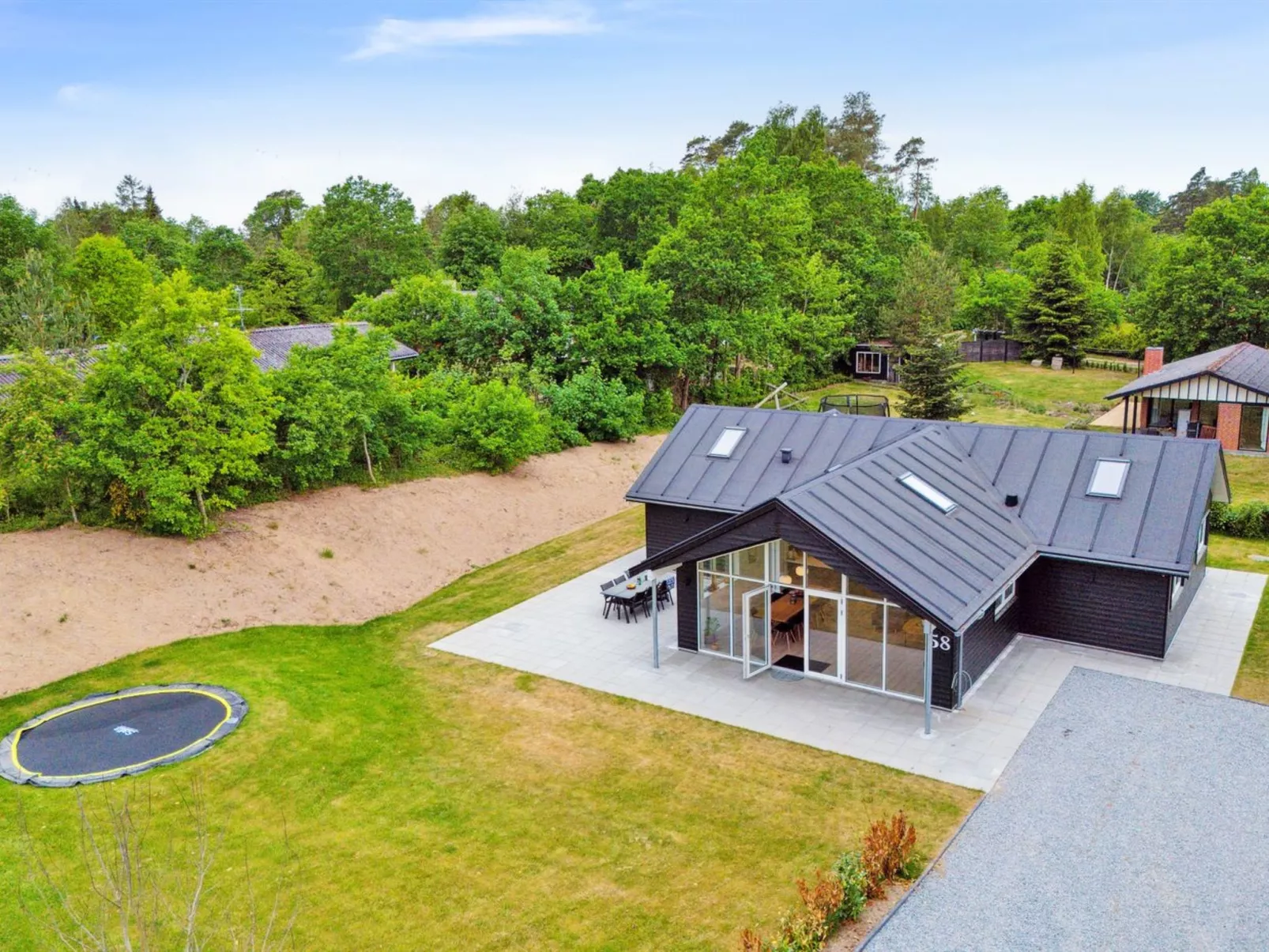 "Norna" - 350m from the sea