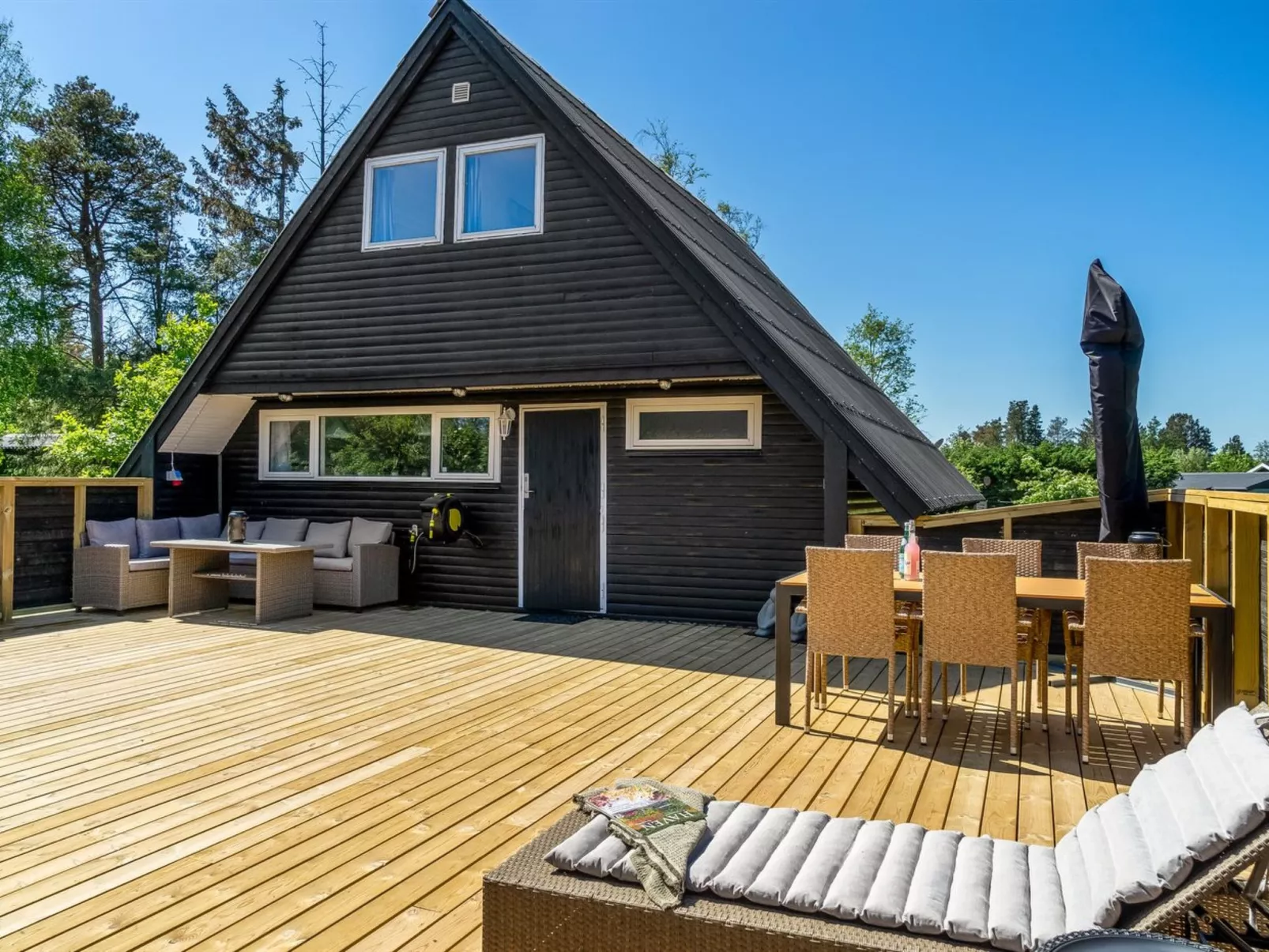 "Jace" - 900m from the sea