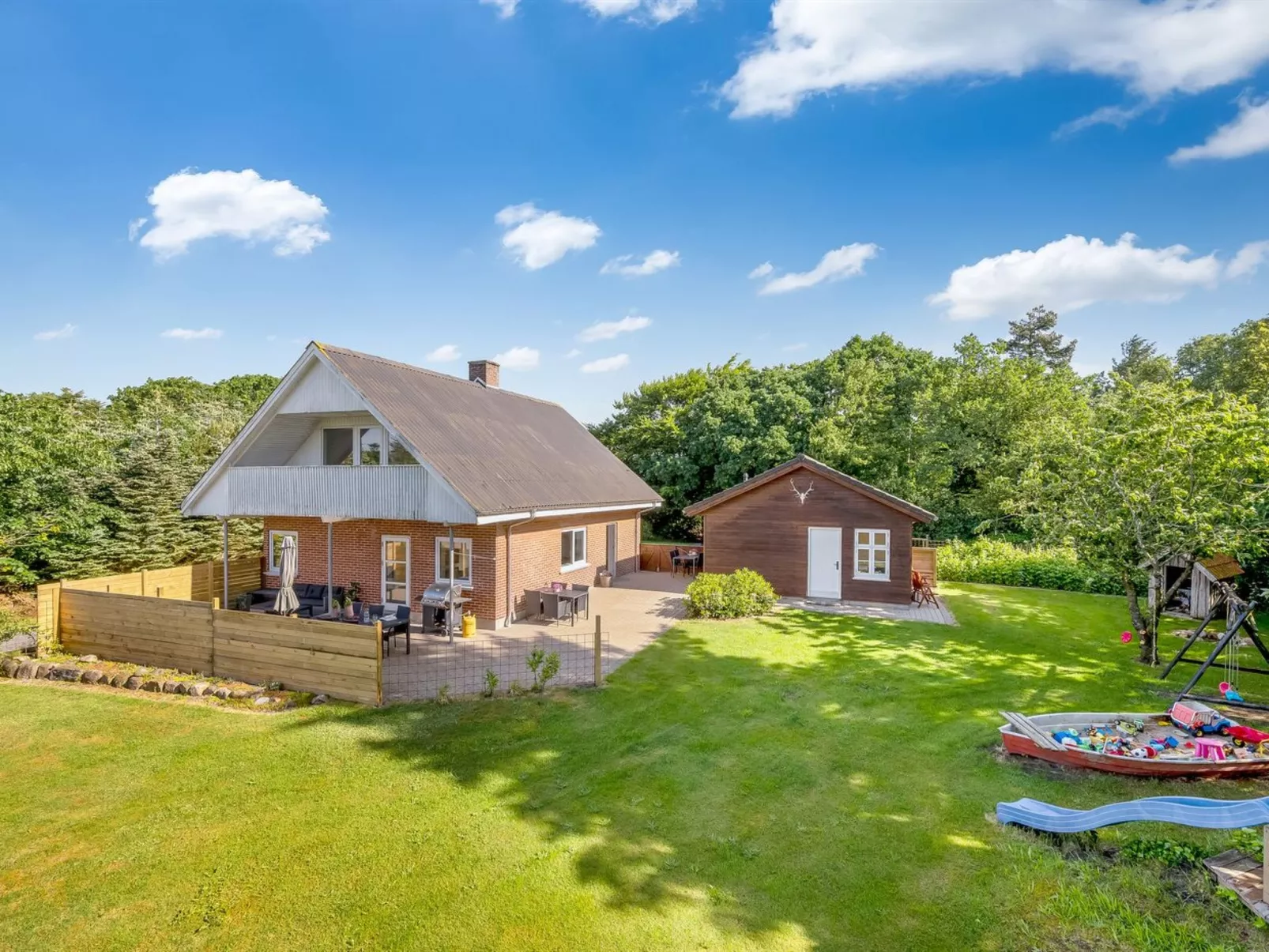 "Ditleif" - 8km to the fjord