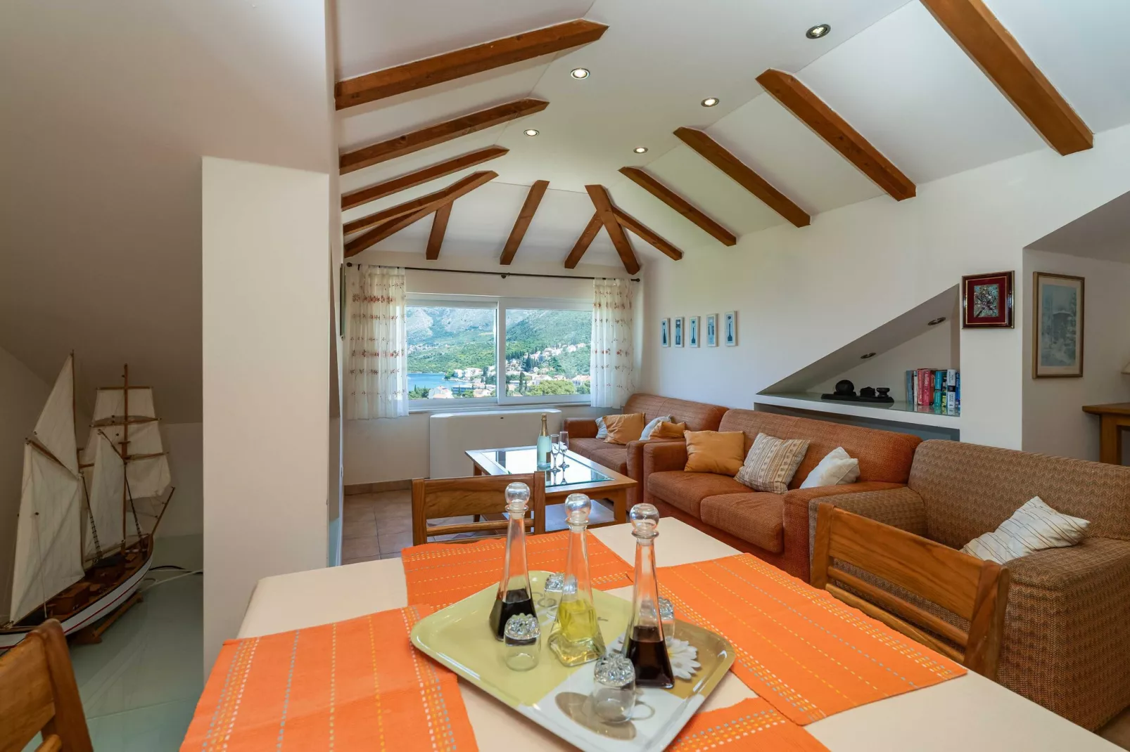 Villa Alegria Cavtat - Comfort Two Bedroom Apartment with Sea View (Apartment C)-Living room