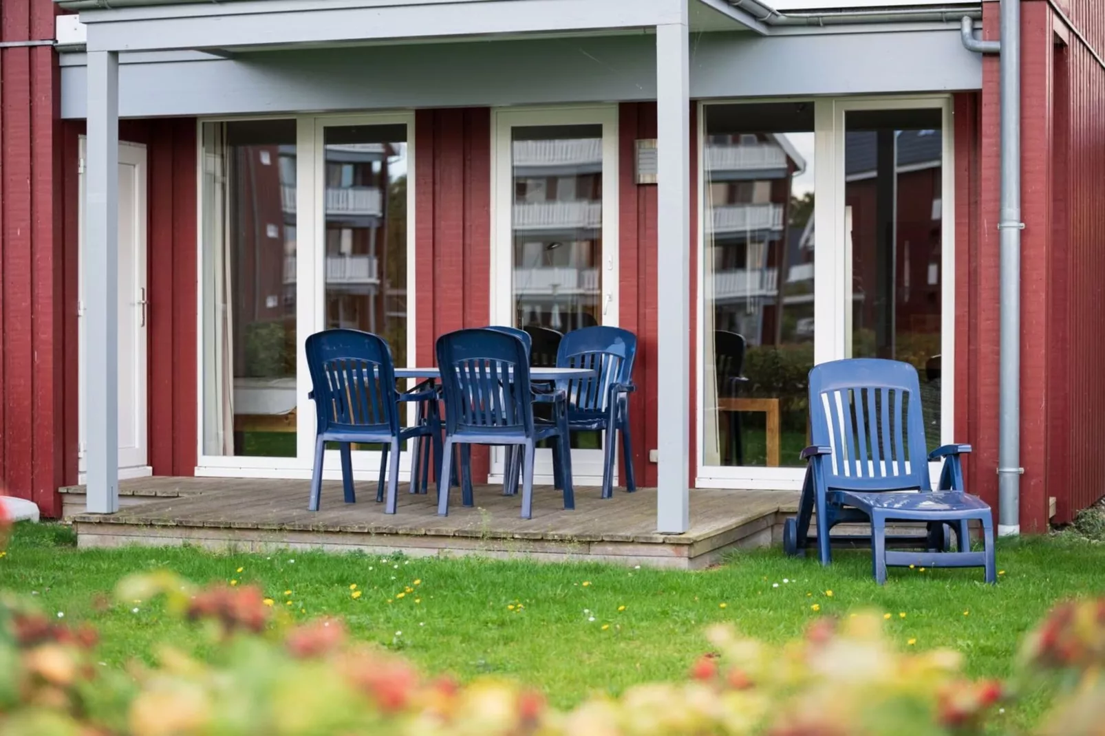 Kapitänshaus Gartendeck 64 qm Nr 411-Terrasse / balcon