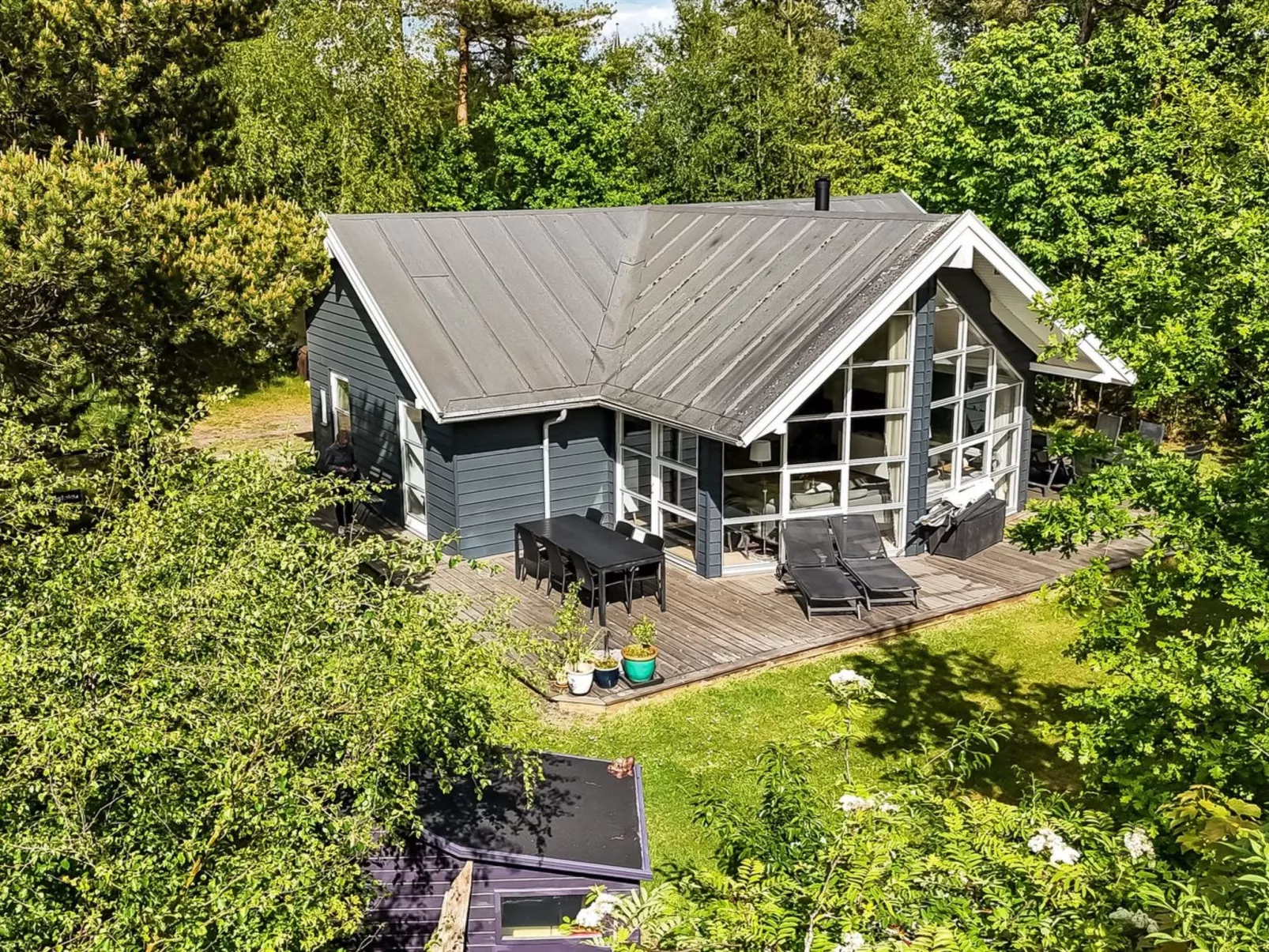 "Hellin" - 175m from the sea