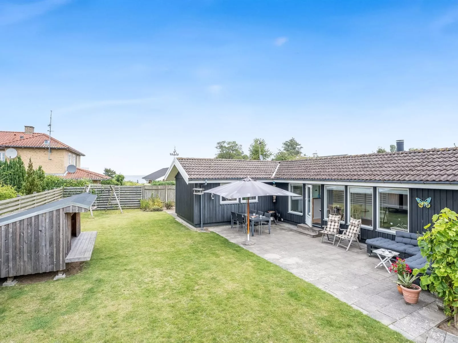 "Tenho" - 150m from the sea