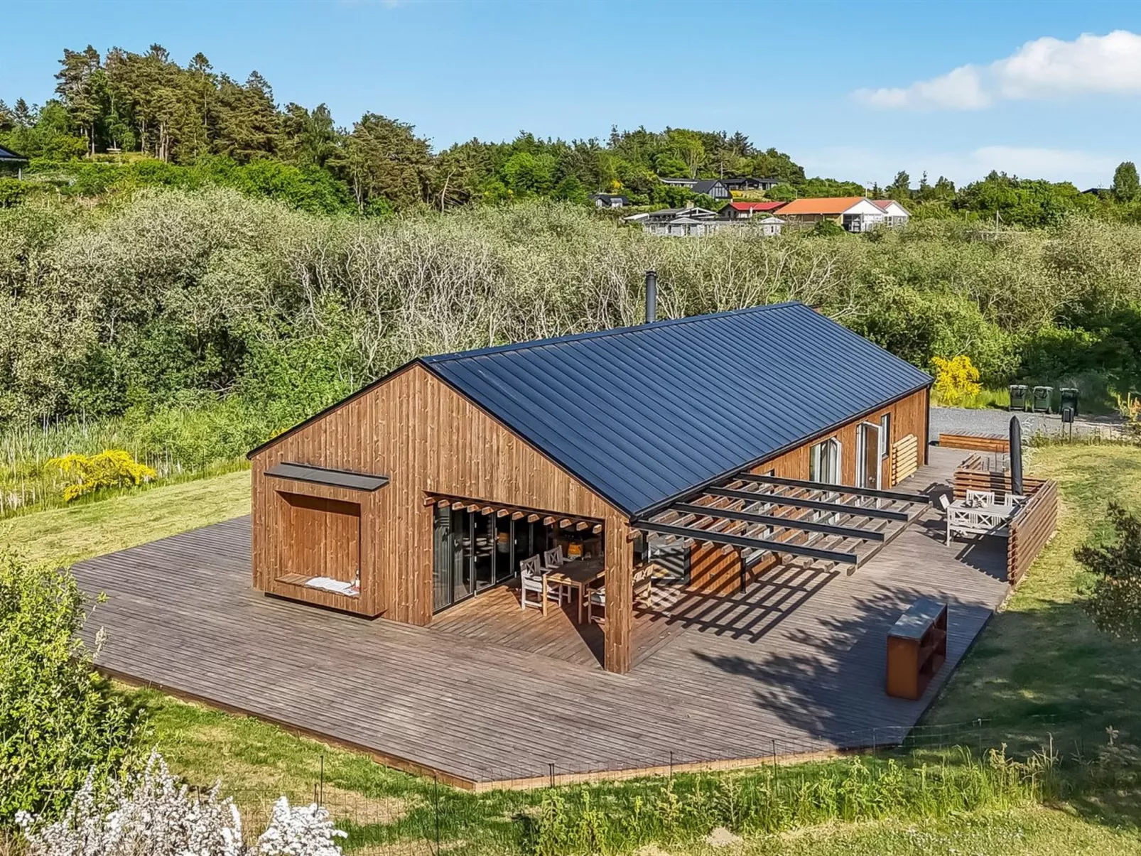 "Willi" - 600m from the sea