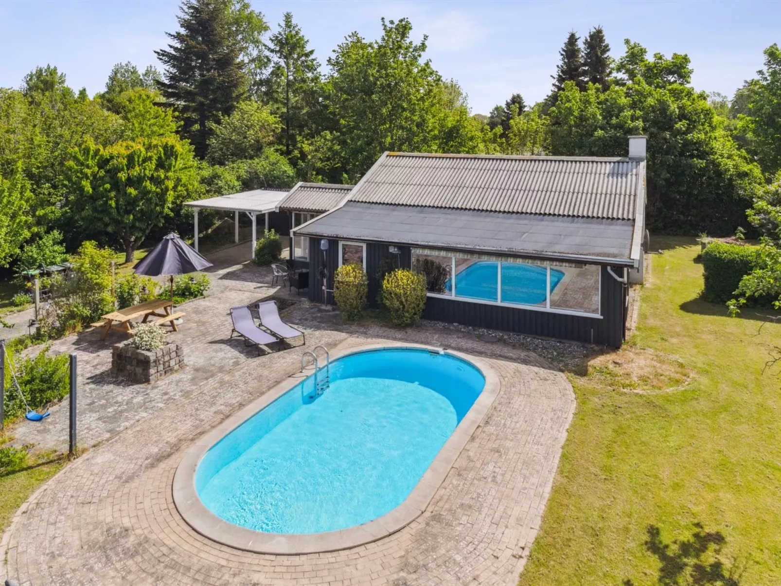 "Elemine" - 300m to the fjord