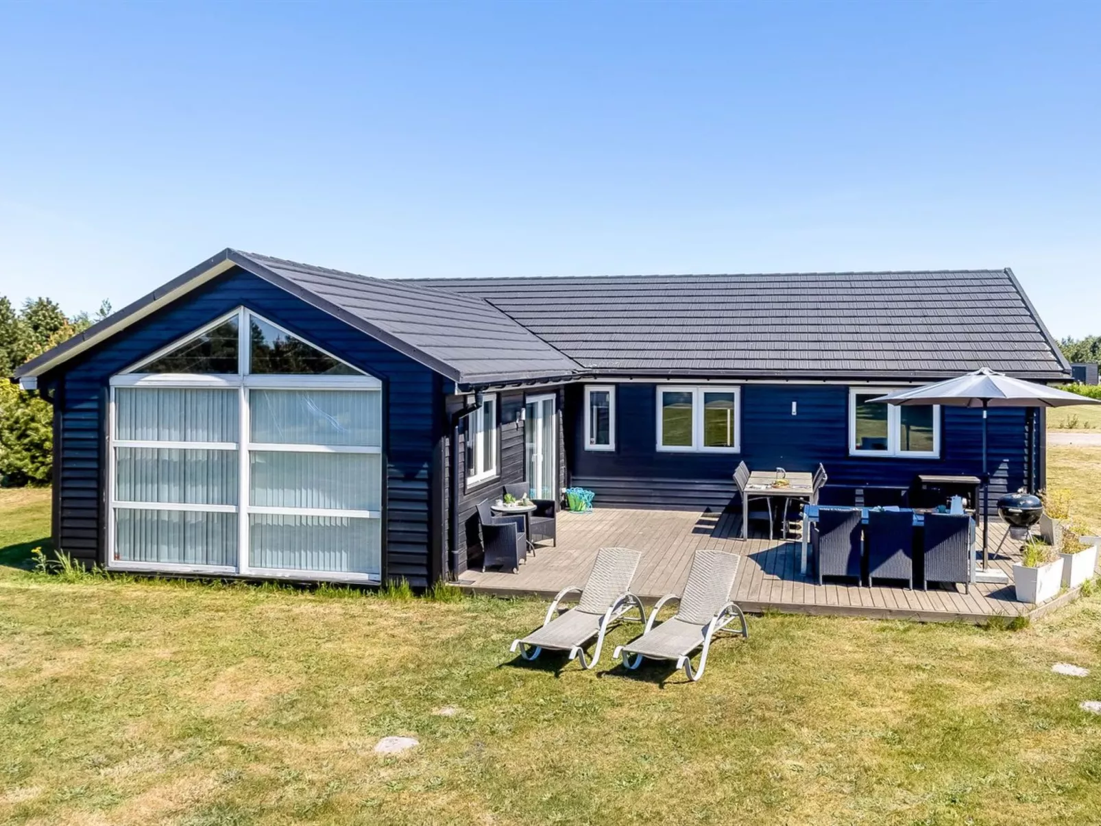 "Danika" - 1.5km from the sea