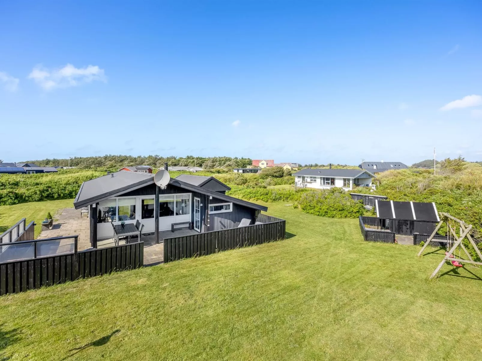 "Erblin" - 400m from the sea