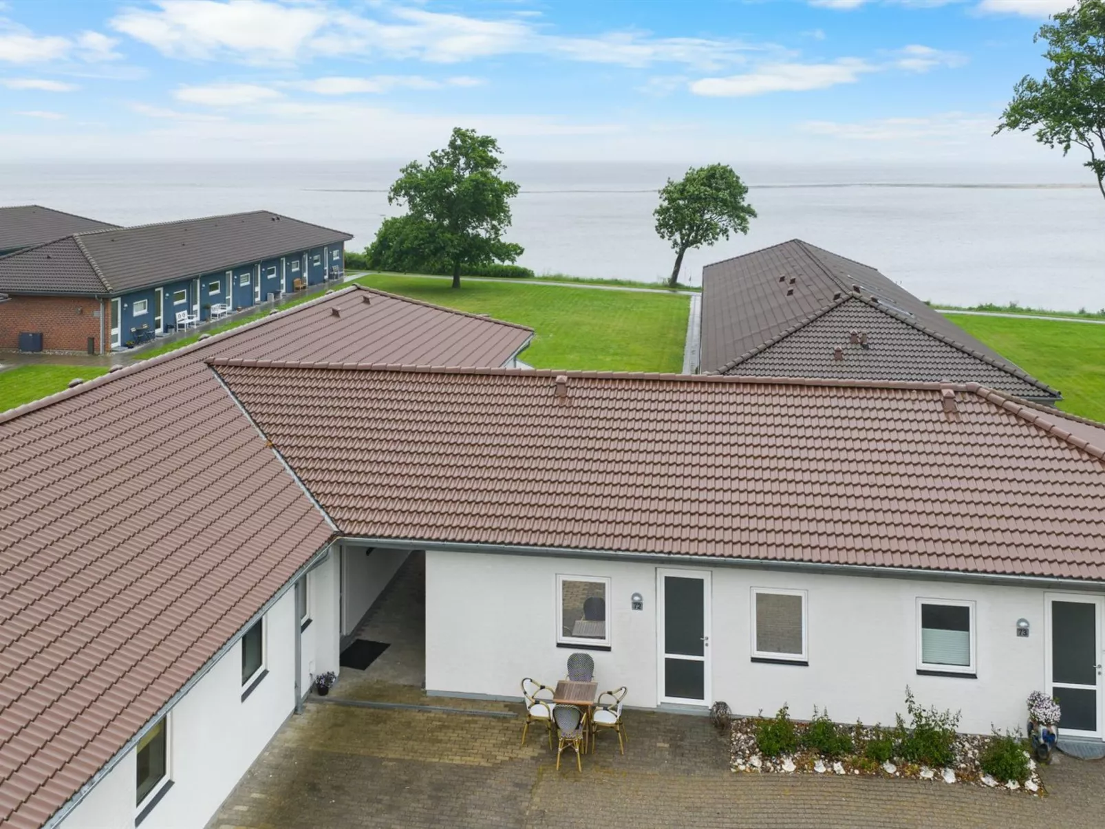 "Kari" - 50m from the sea