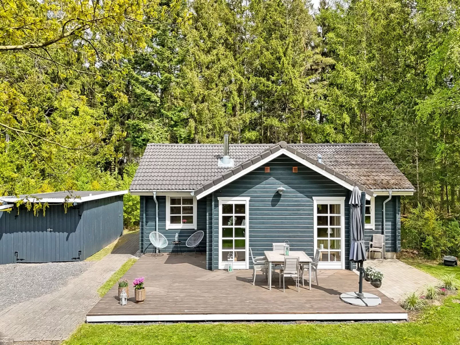 "Iorund" - 9km from the sea