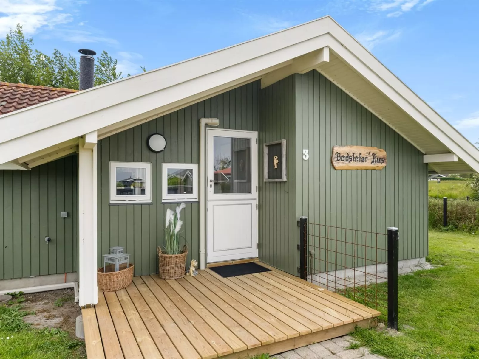 "Gitt" - 140m from the sea