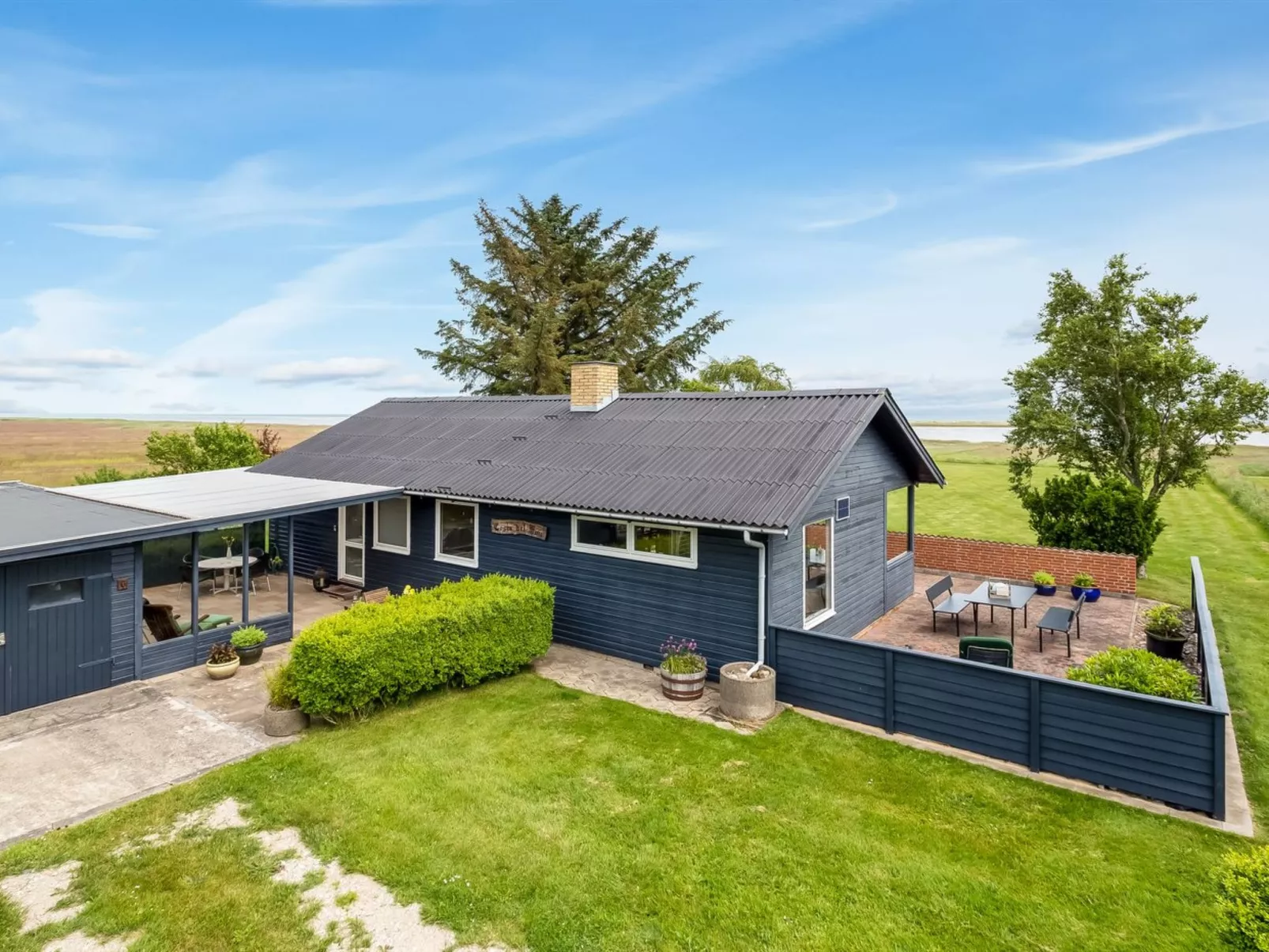 "Atena" - 200m from the sea