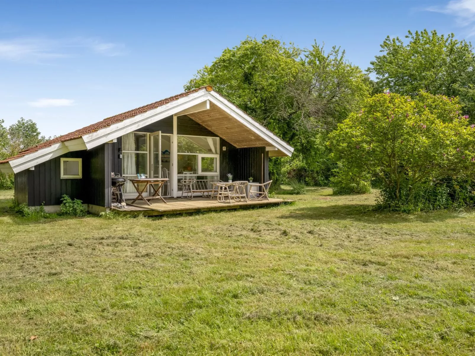 "Nnykka" - 125m from the sea