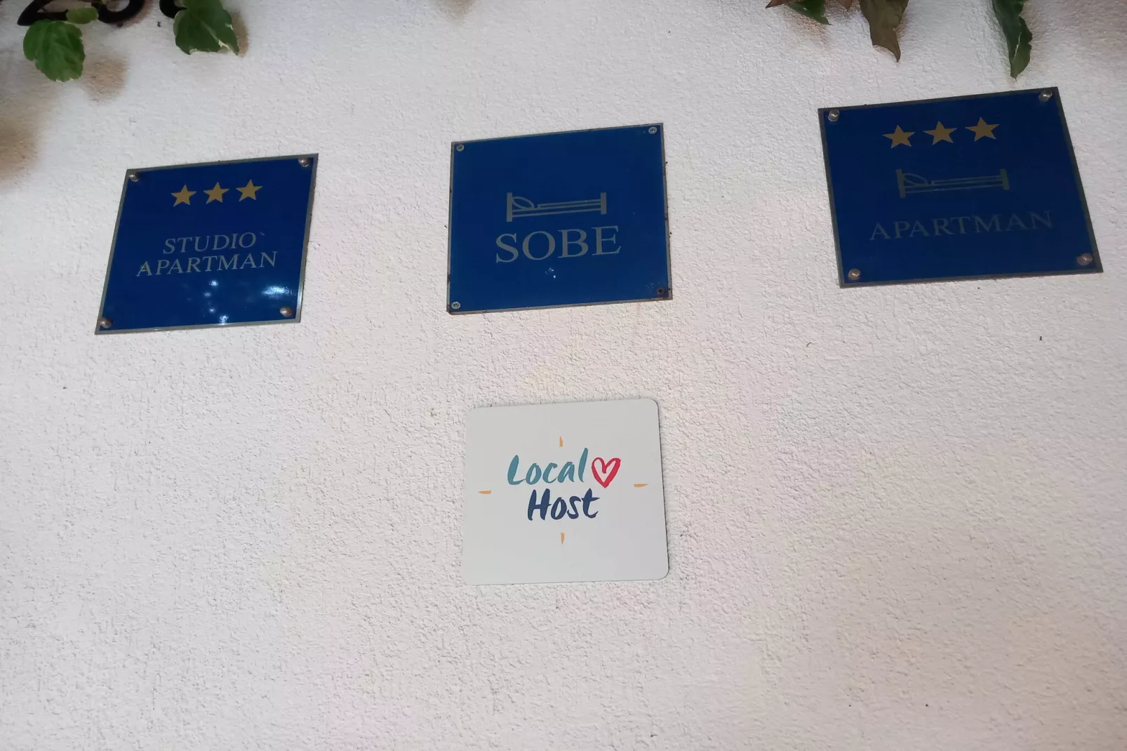 Guest House Green Corner Supetarska Draga - One Bedroom Apartment With Balcony and Sea View-Im Freien