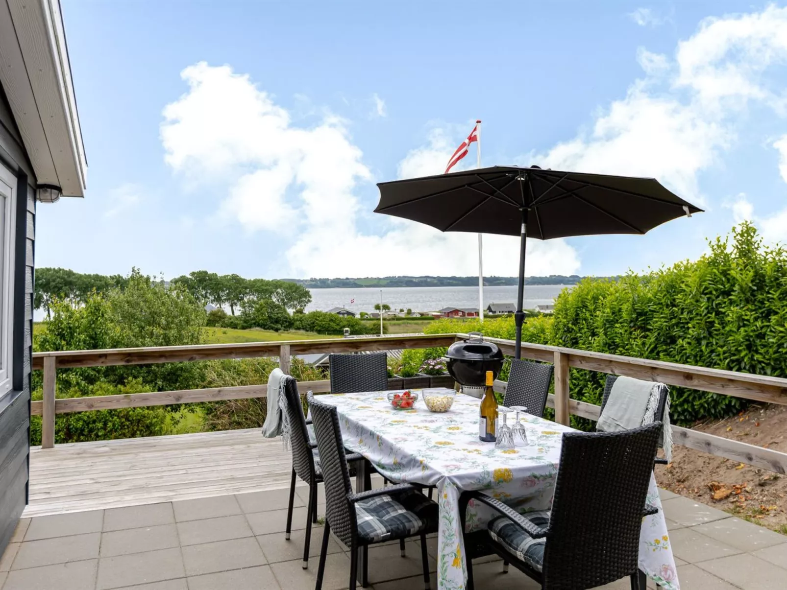 "Gyda" - 350m from the sea