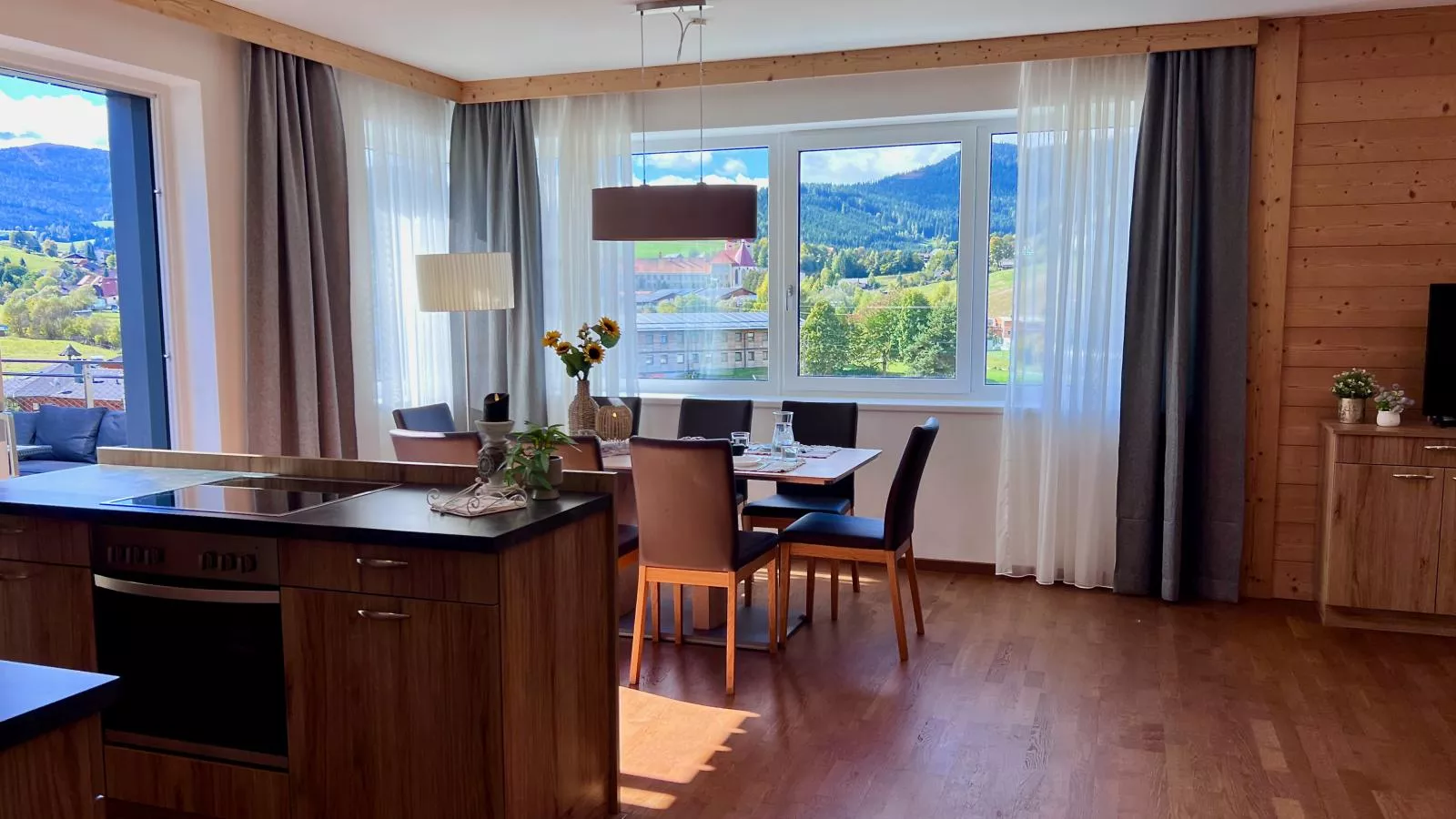 Winzerchalet-Esszimmer