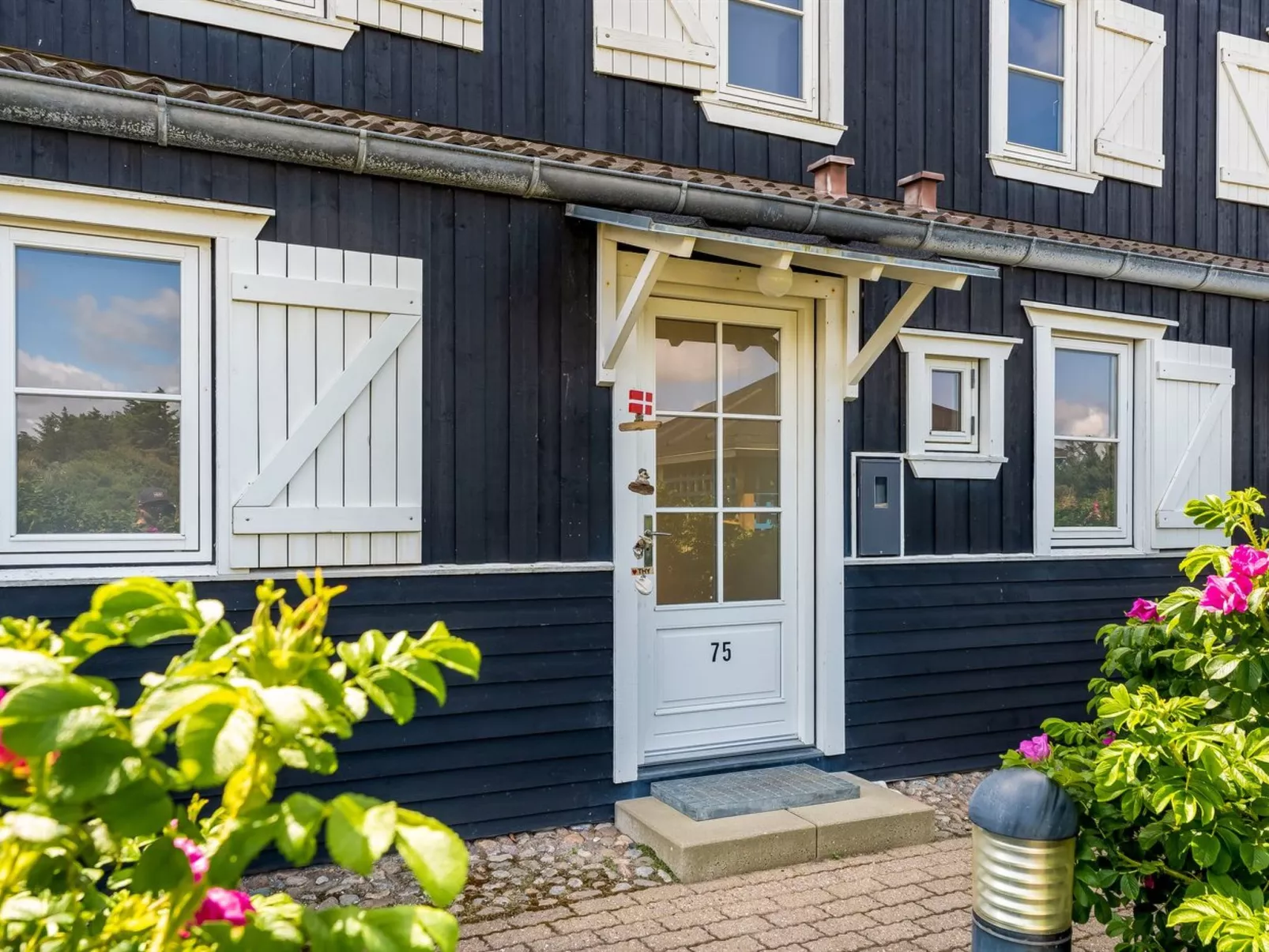 "Barrit" - 50m to the fjord