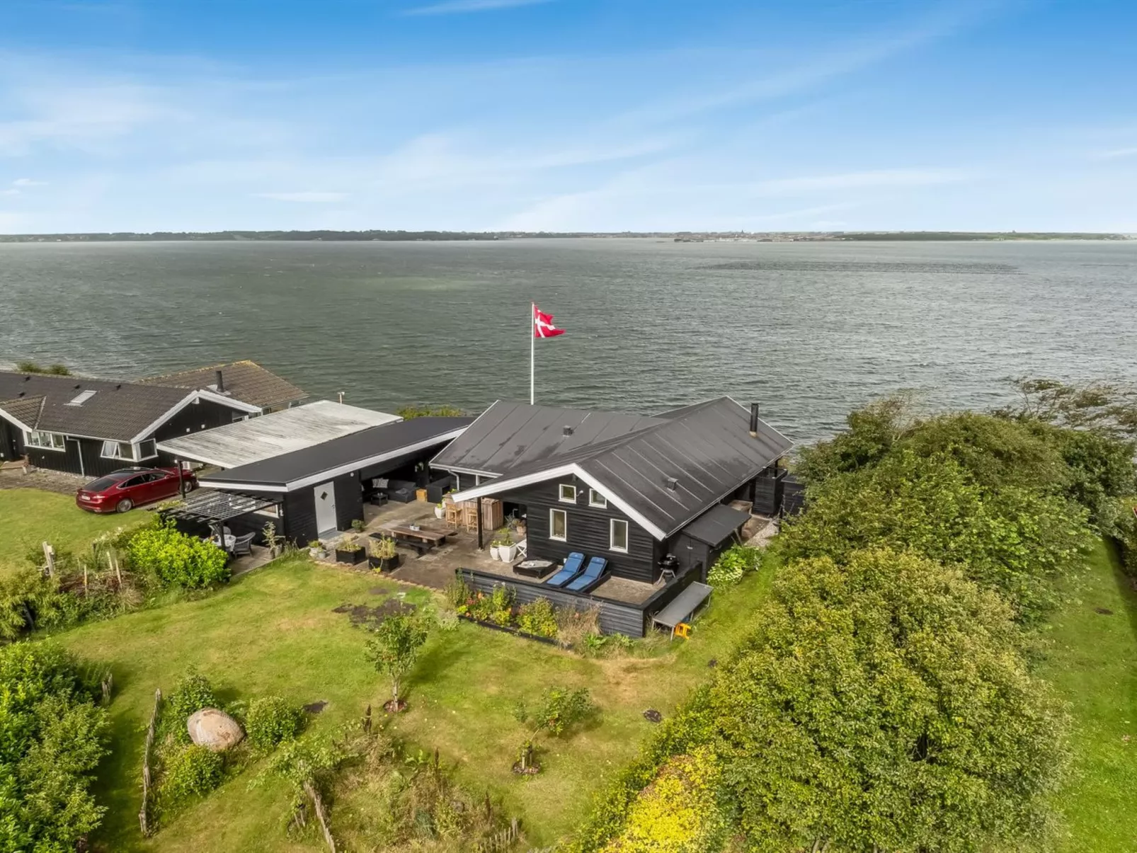 "Diderik" - 20m to the fjord