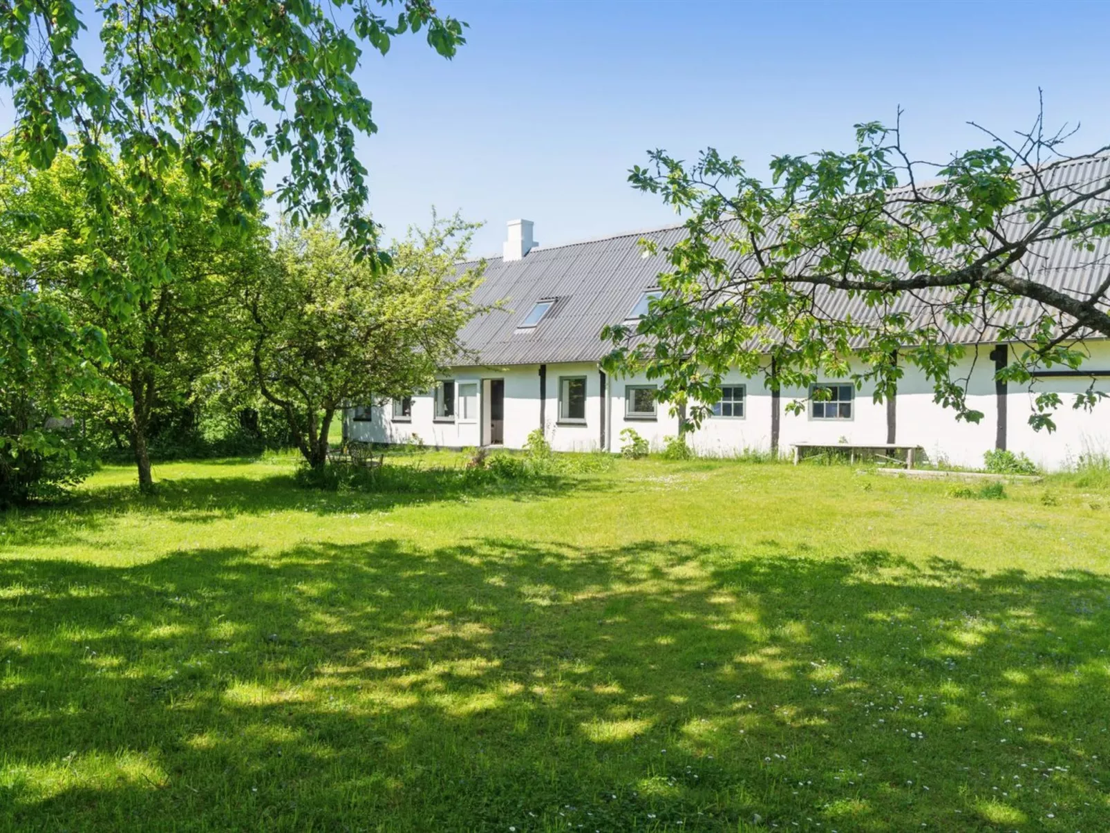 "Aarni" - 6.5km from the sea